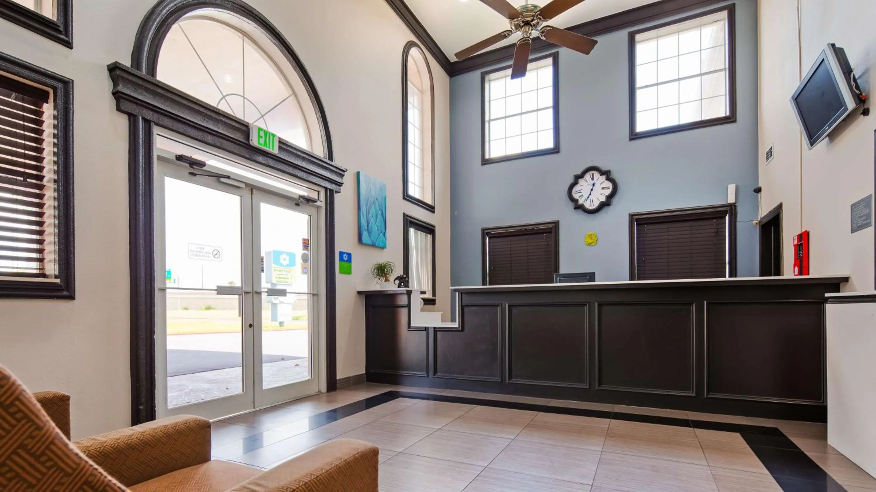 Lobby or reception in SureStay Hotel by Best Western Brownsville
