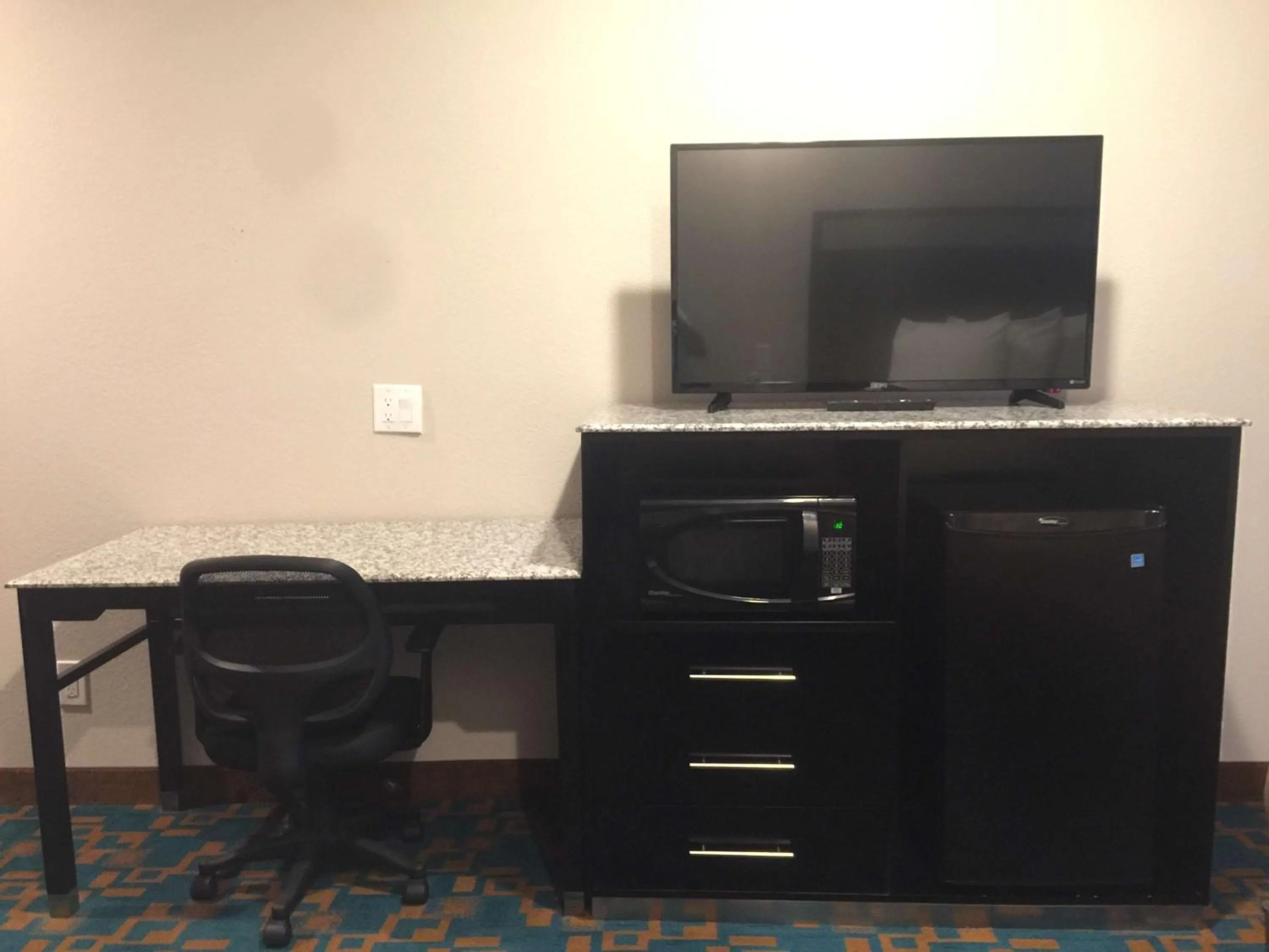 Photo of the whole room in SureStay Hotel by Best Western Brownsville