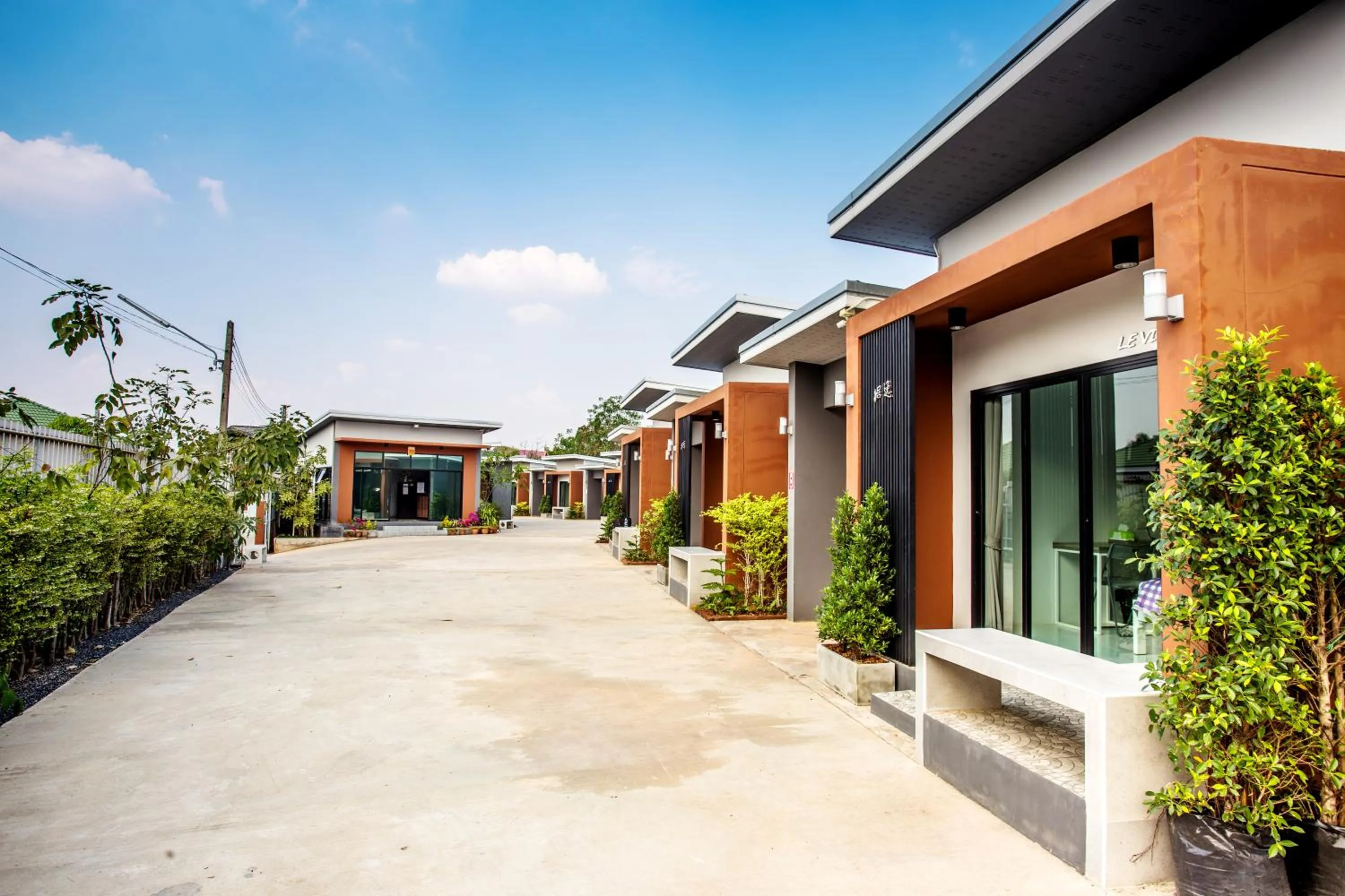 Day in Baan Le Vimaan