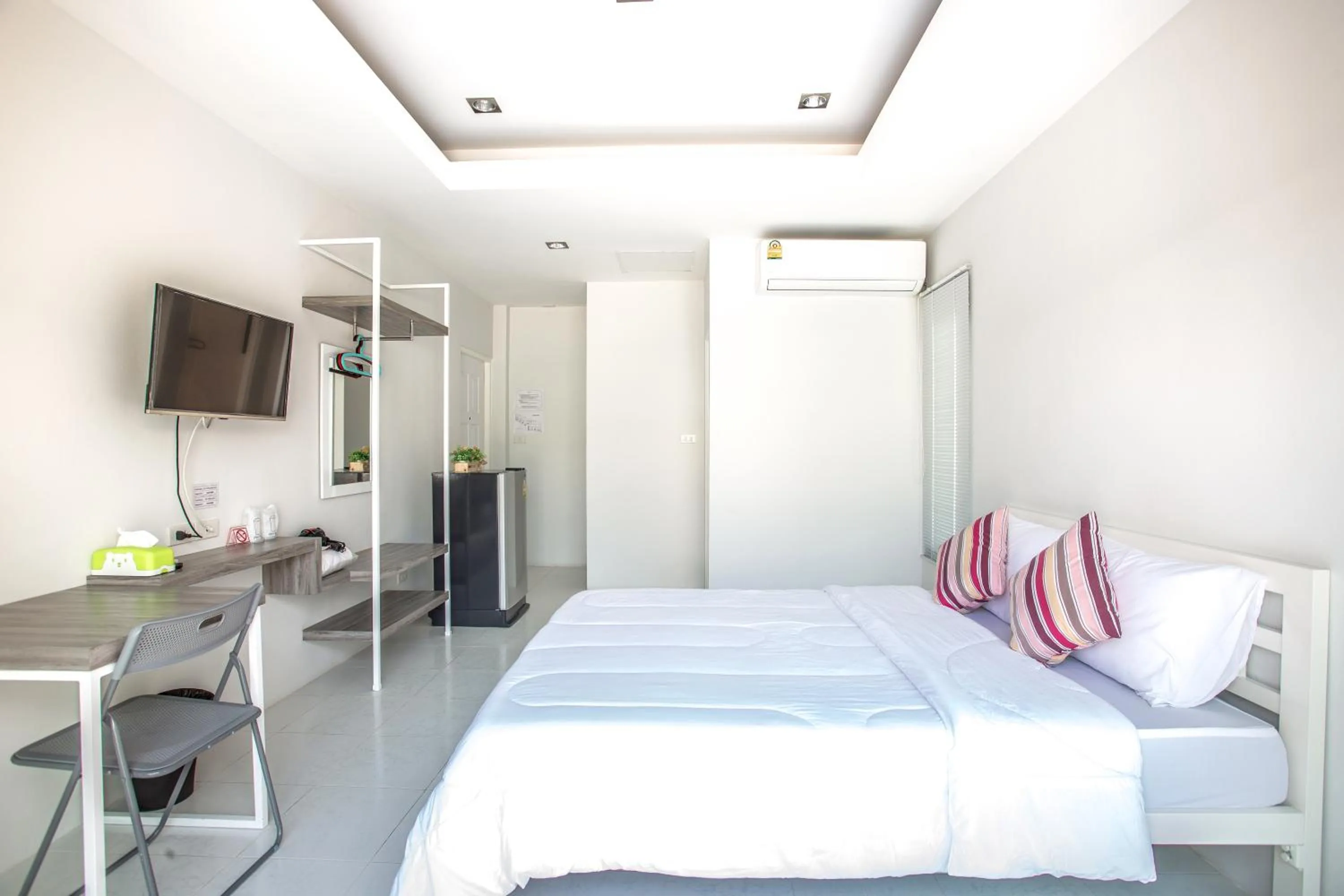 Bedroom, Bed in Baan Le Vimaan