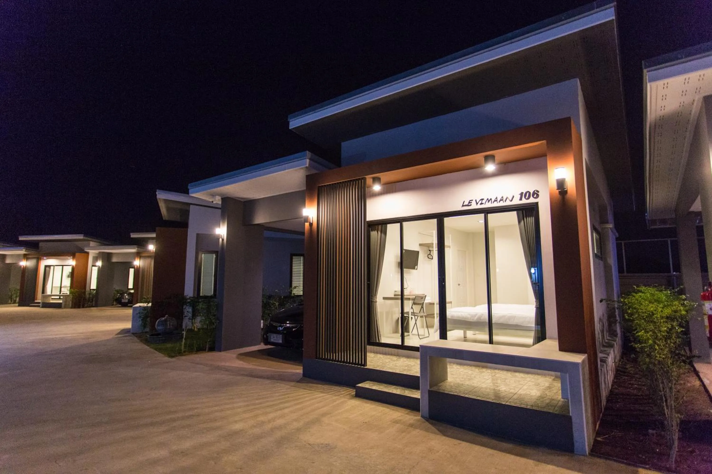 Property building in Baan Le Vimaan