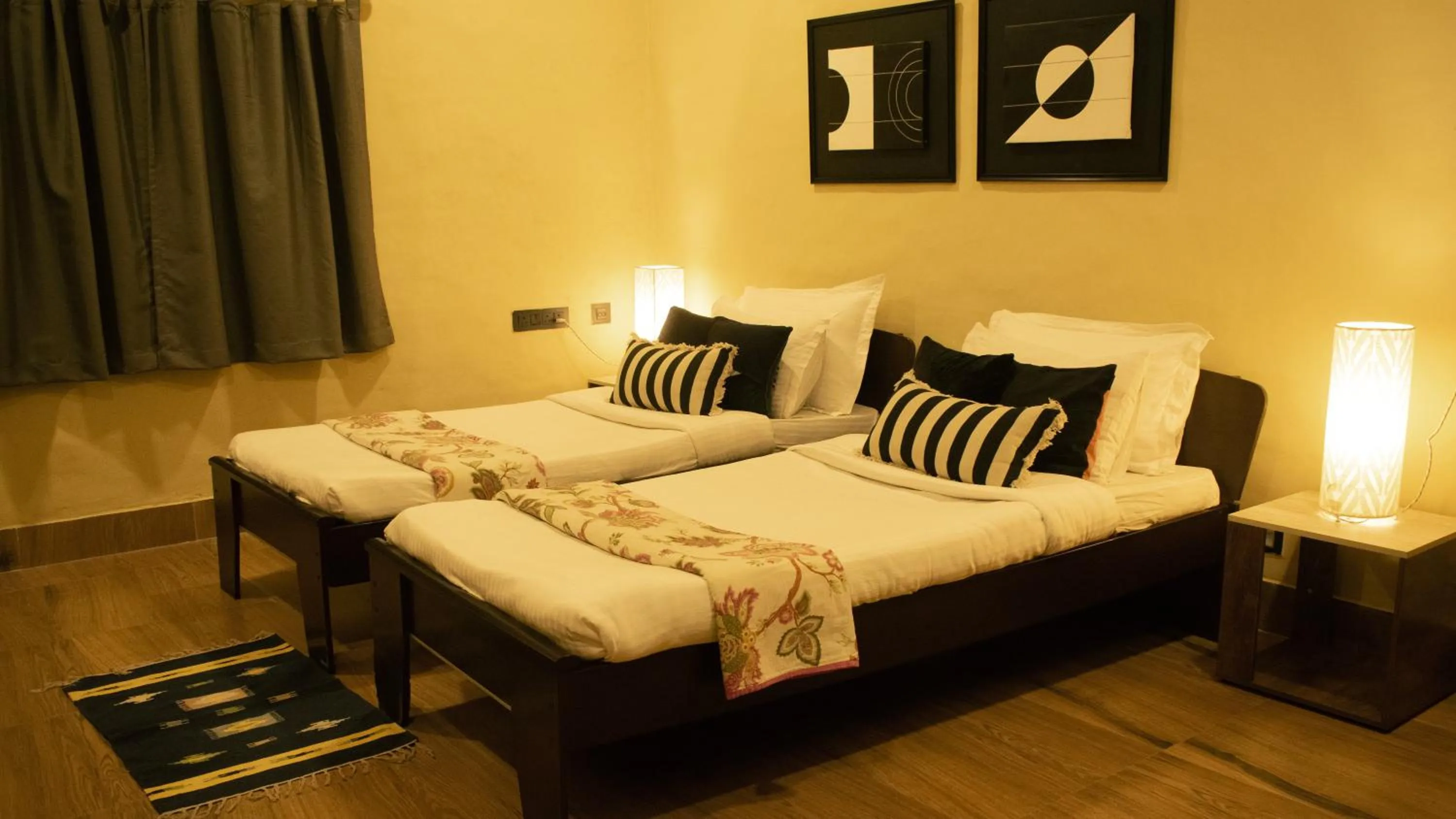 Bed in Eco Adventure Resorts Khhairabera