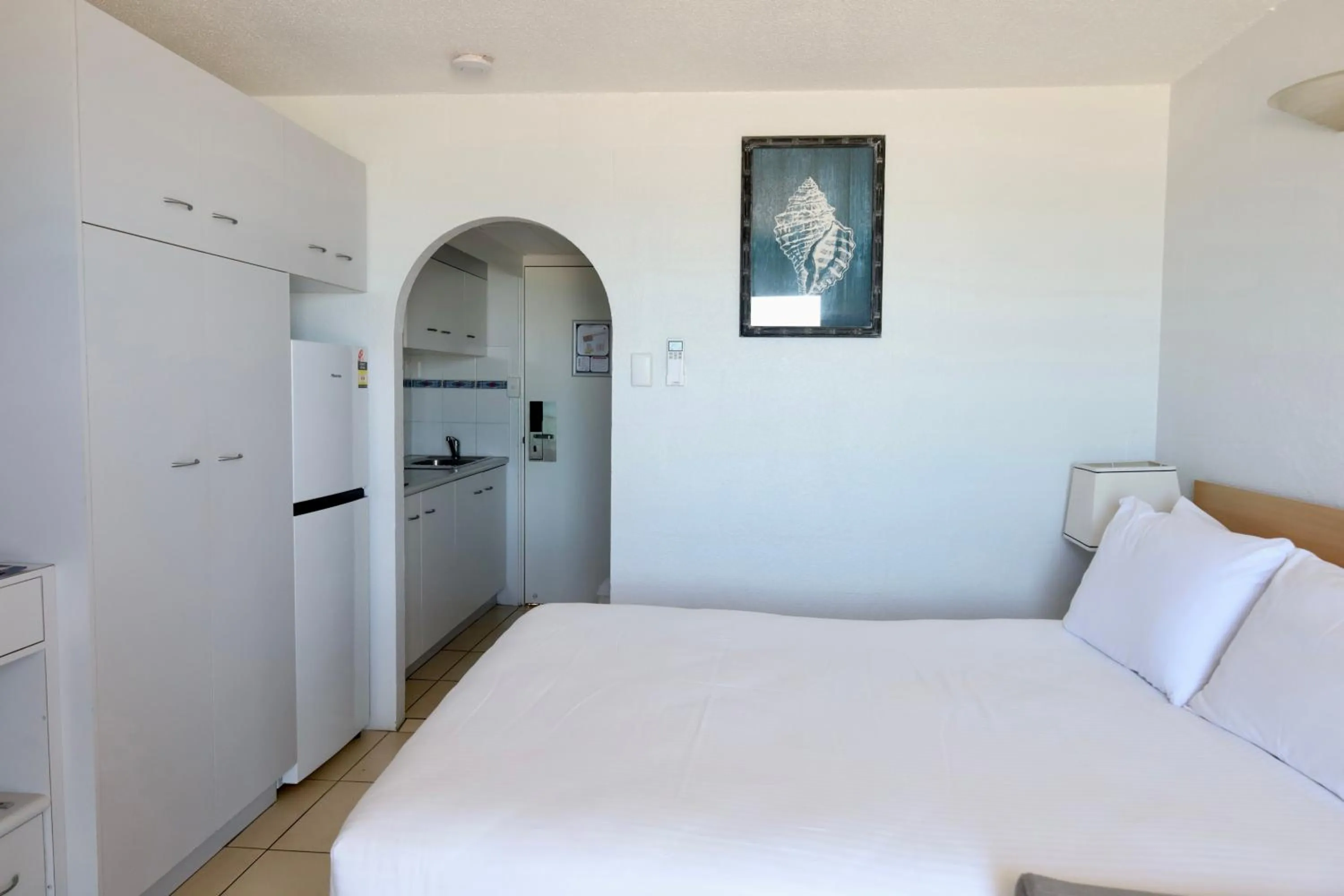 Bedroom, Bed in Don Pancho Beach Resort