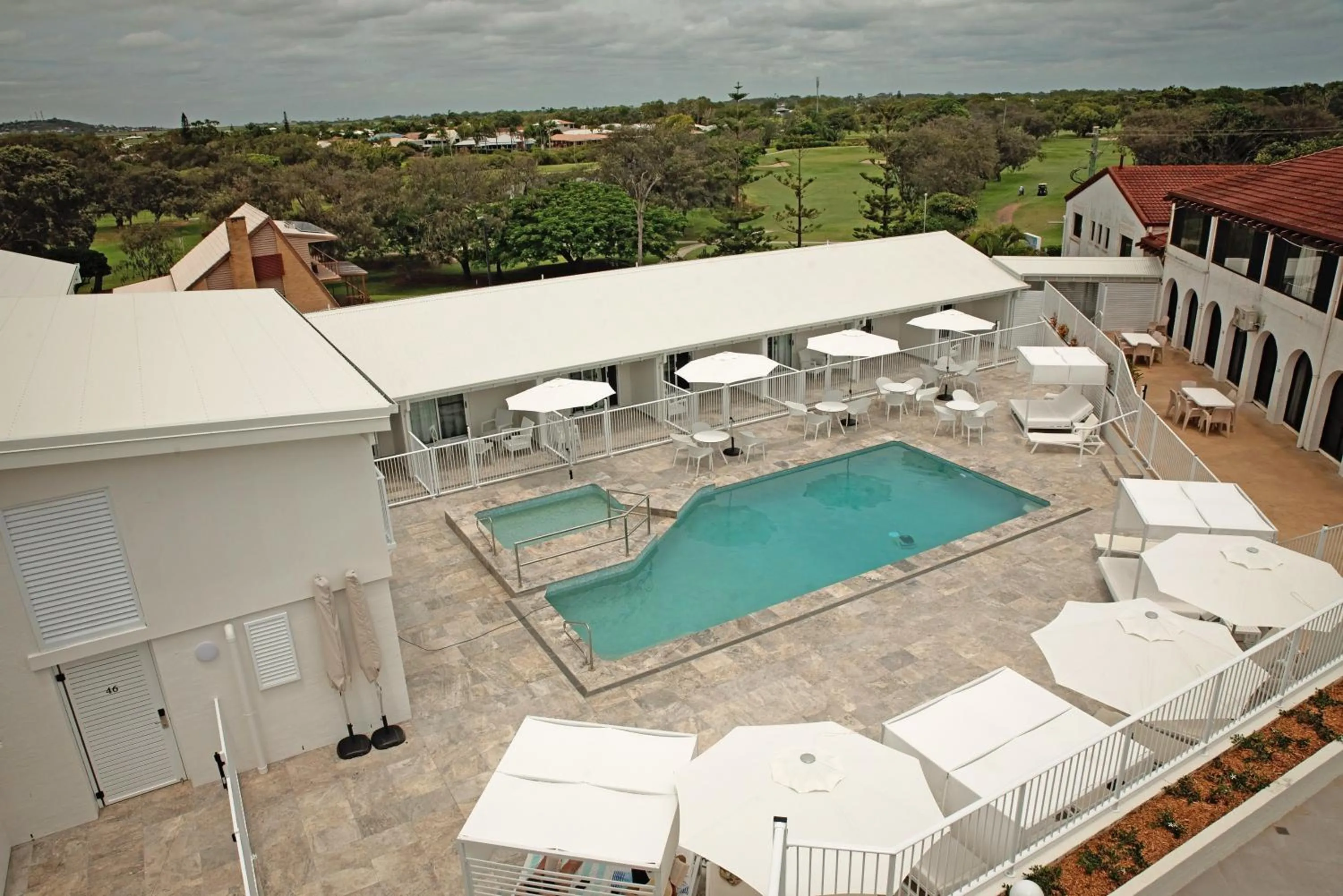 Property building in Don Pancho Beach Resort