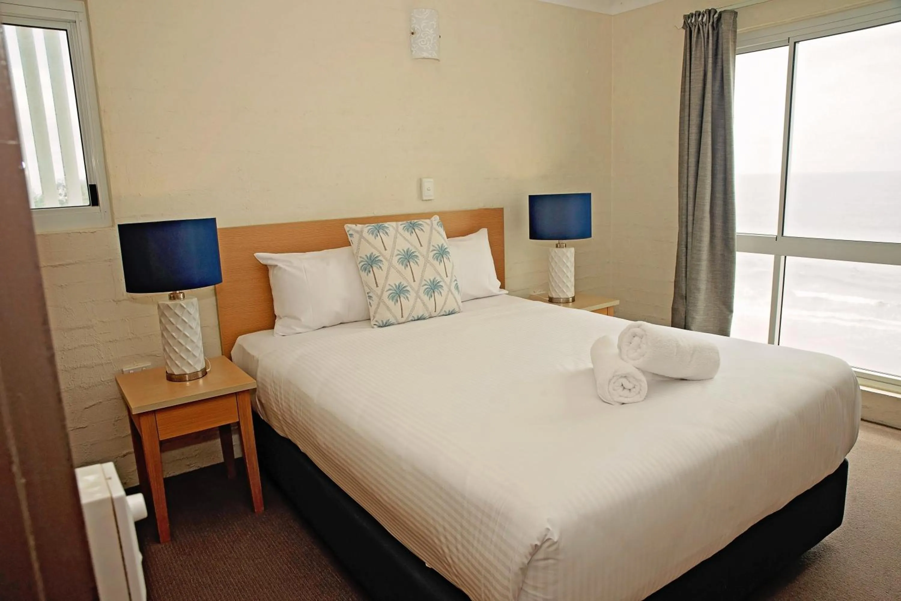 Bedroom, Bed in Don Pancho Beach Resort