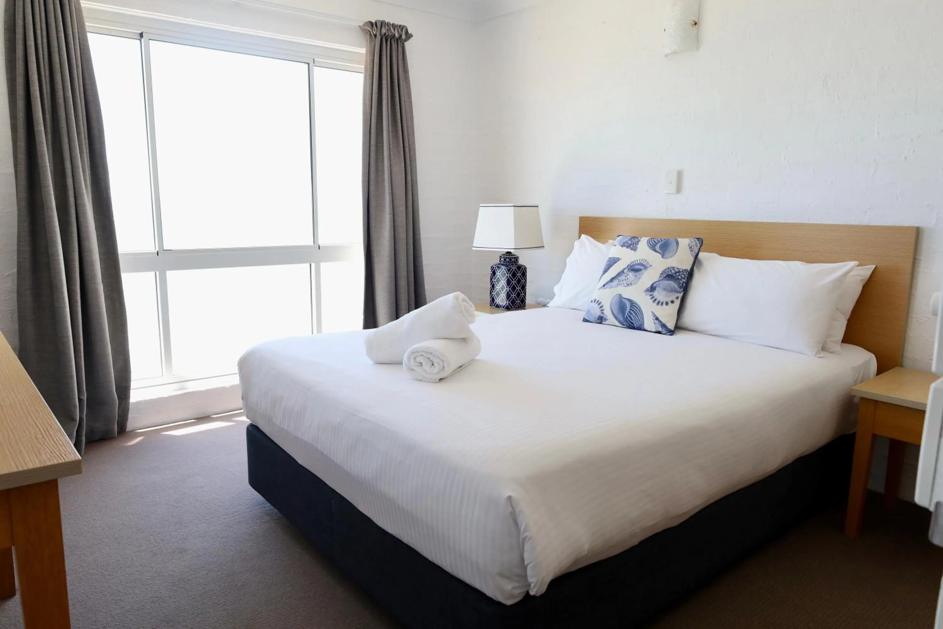 Bedroom, Bed in Don Pancho Beach Resort