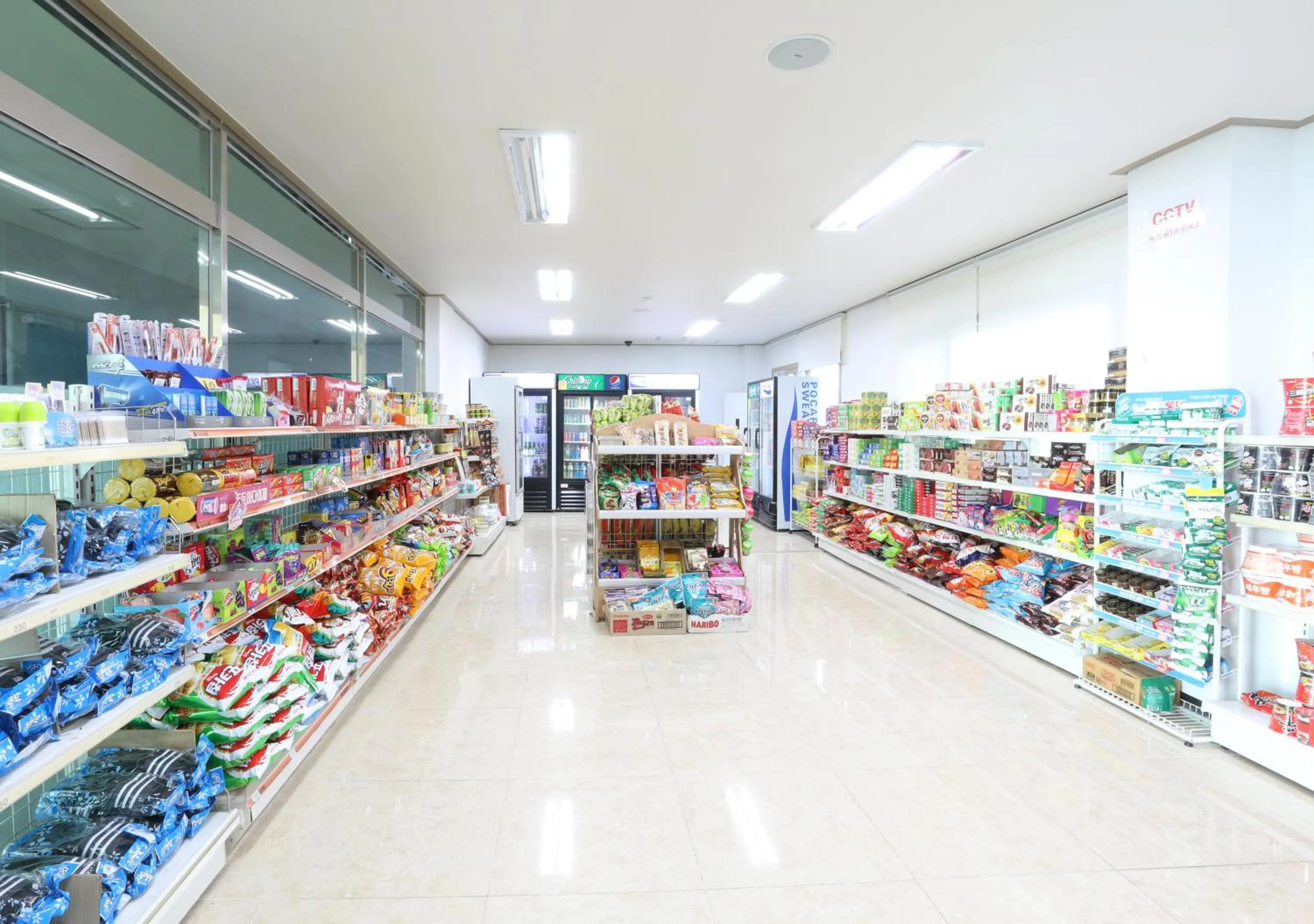 Supermarket/Shops in Blue Hawaii Resort