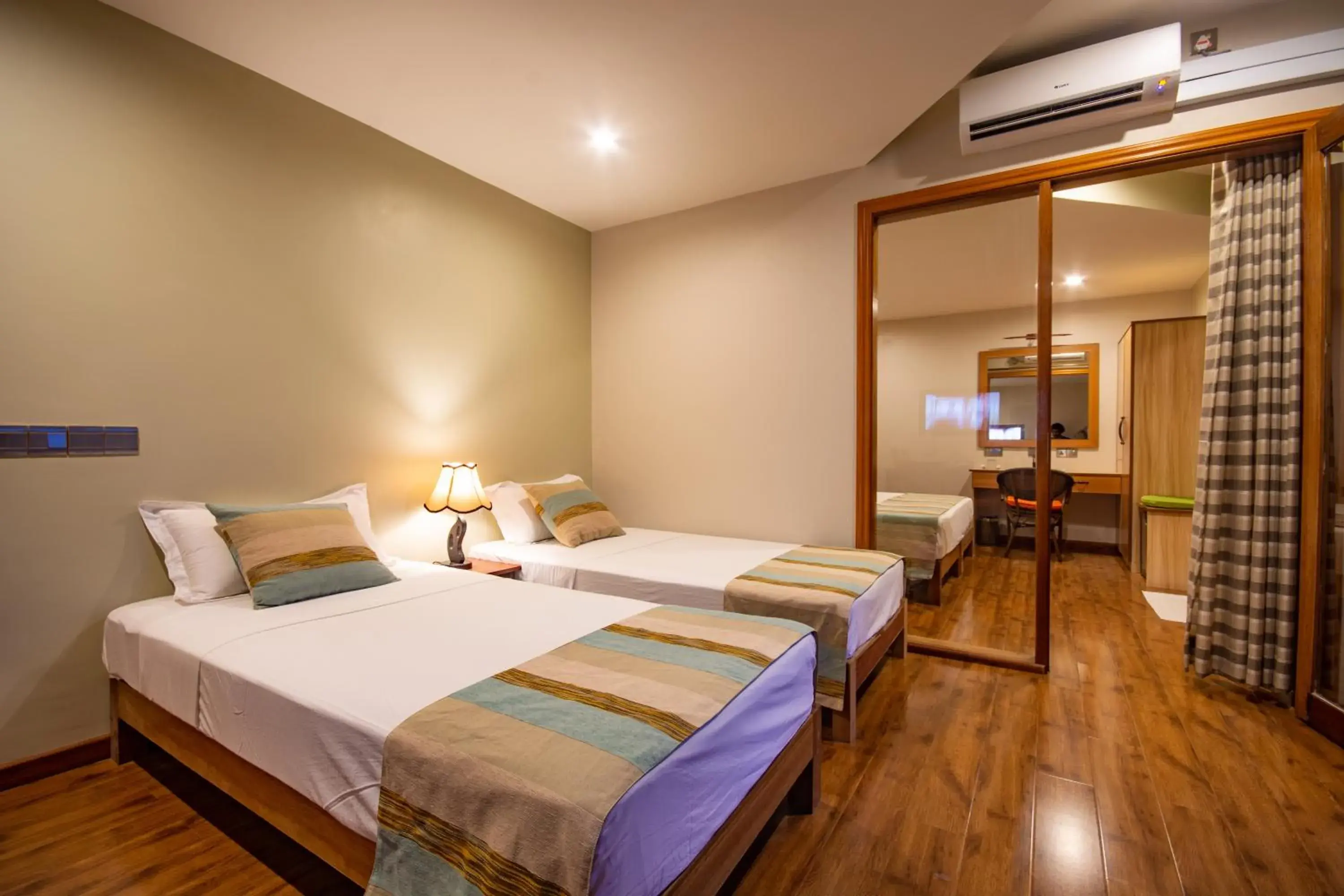 Family Apartment (20% off on Return Shared Speed Boat transfer from Airport) in West Sands Family Apartment (20% off on Return Shared Speed Boat transfer from Airport) in West Sands