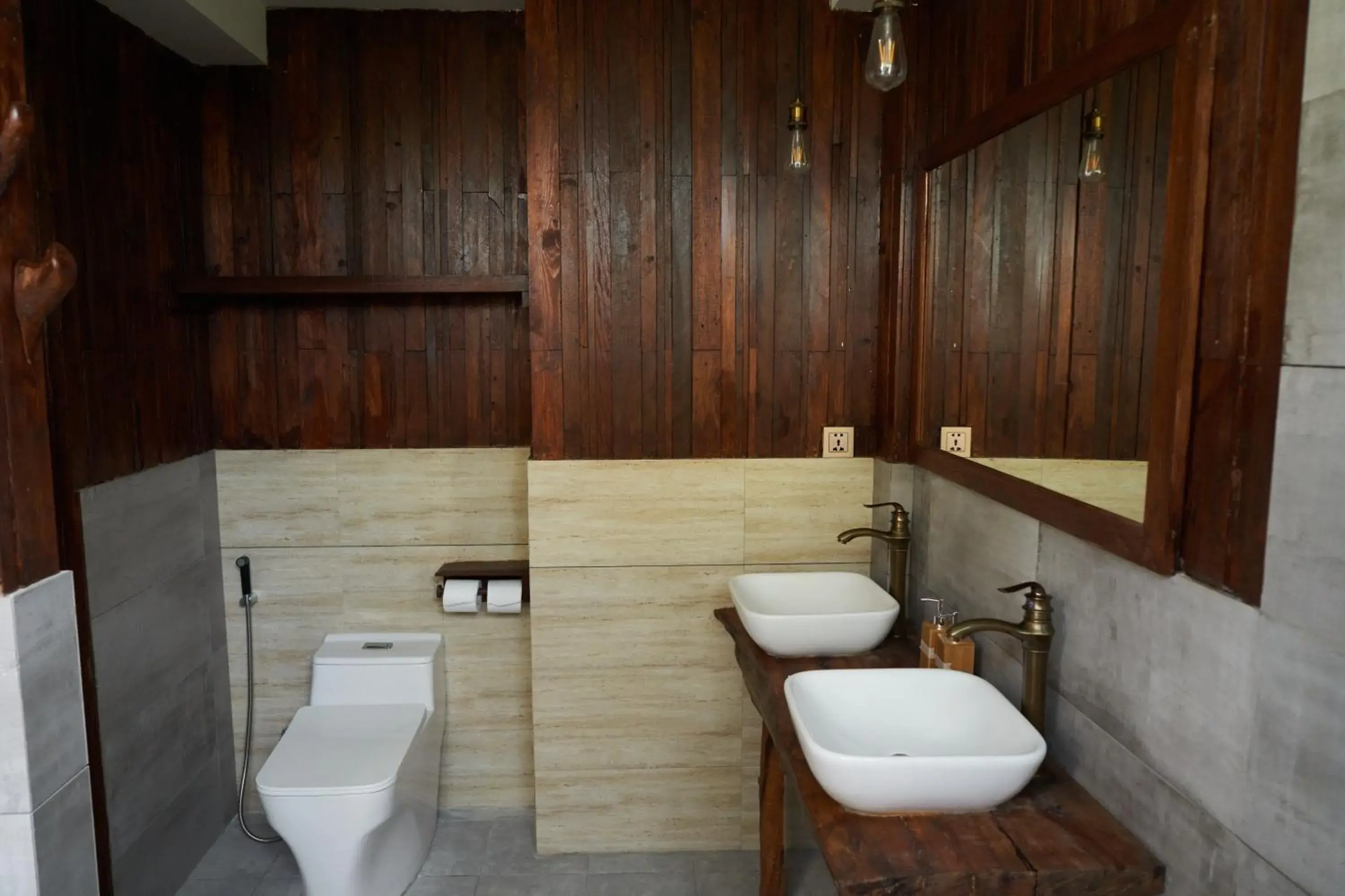 Two-Bedroom Villa with Balcony (20% off on Return Shared Speed Boat transfer from Airport) in West Sands Two-Bedroom Villa with Balcony (20% off on Return Shared Speed Boat transfer from Airport) in West Sands