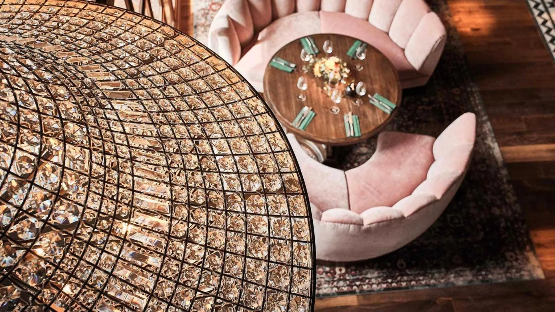 Restaurant/places to eat in Steam Hotel