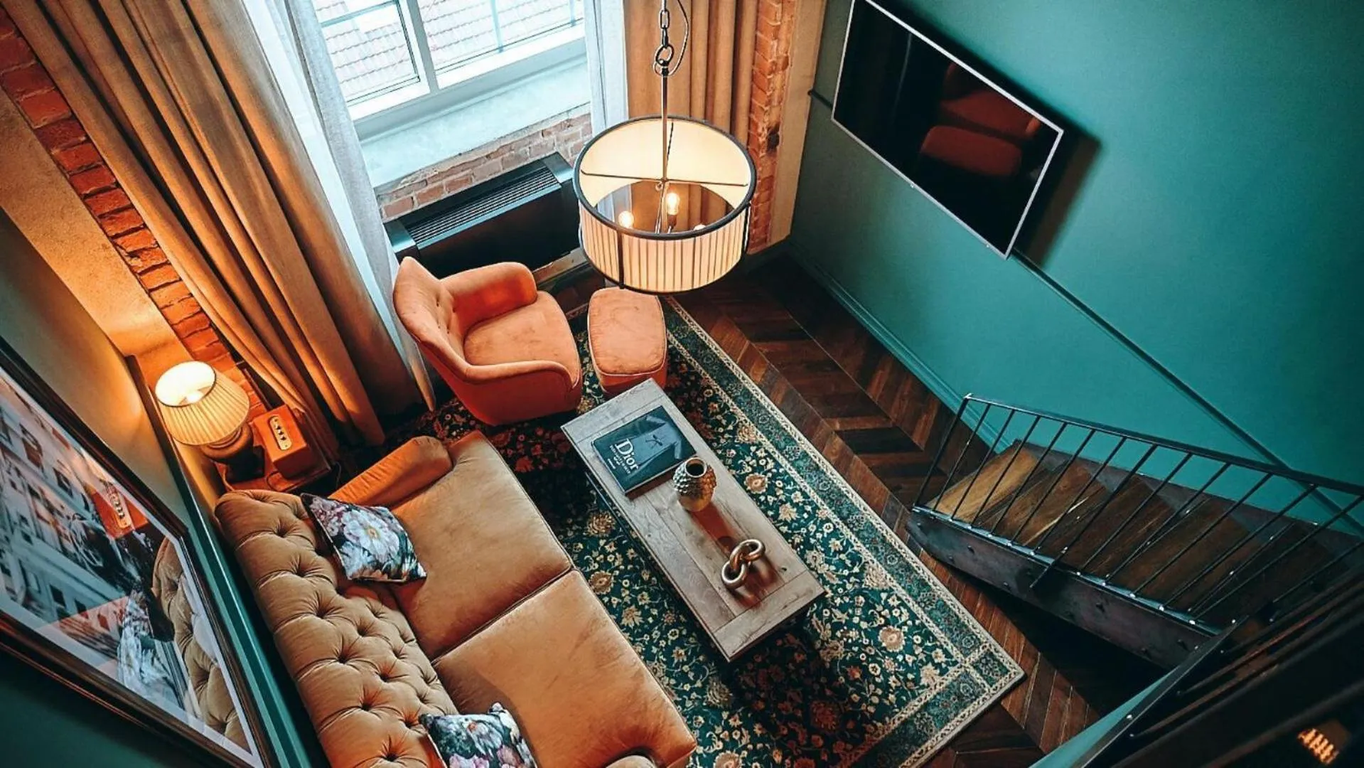 Photo of the whole room in Steam Hotel