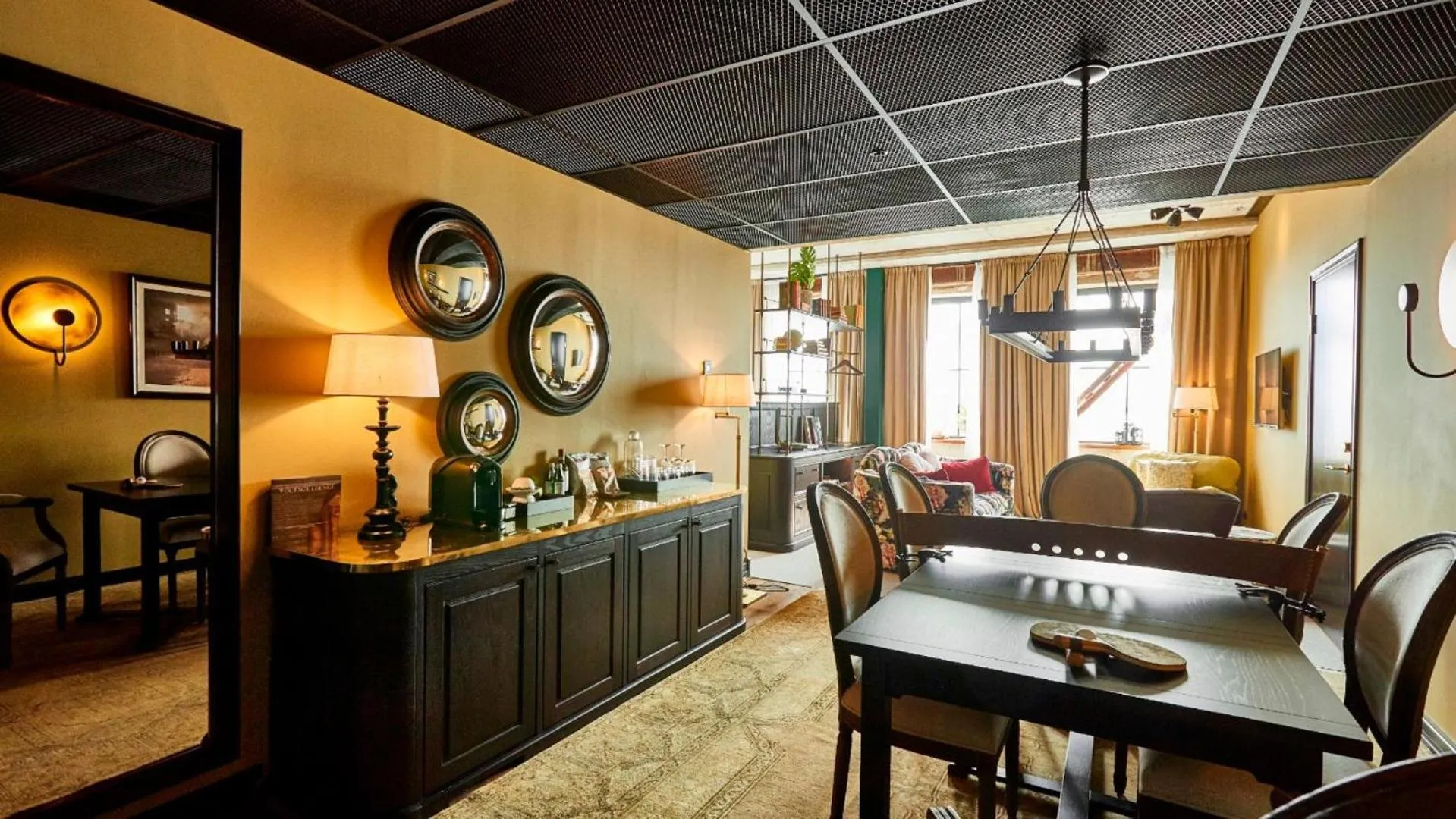 Photo of the whole room in Steam Hotel