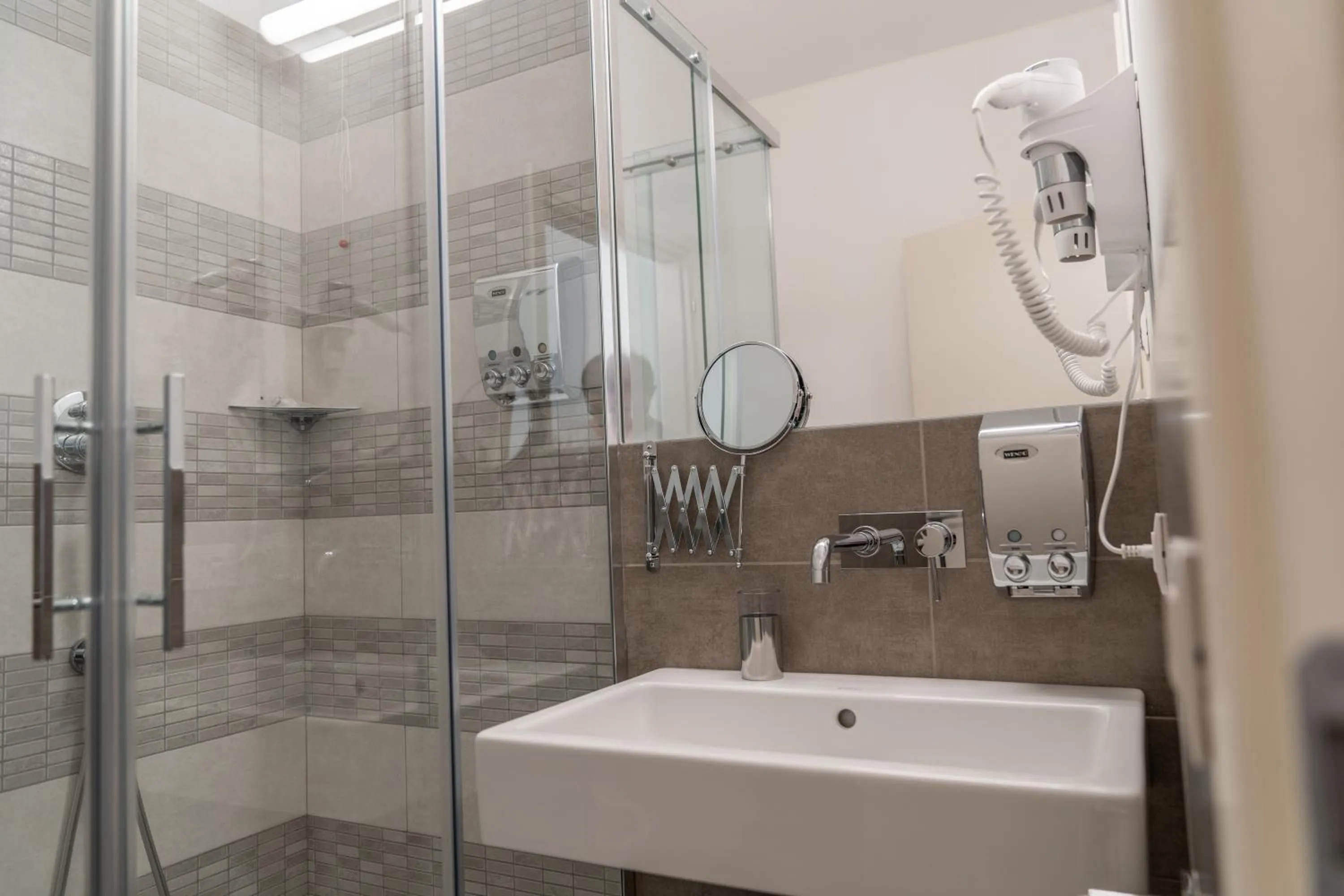 Bathroom in Dolce Notte