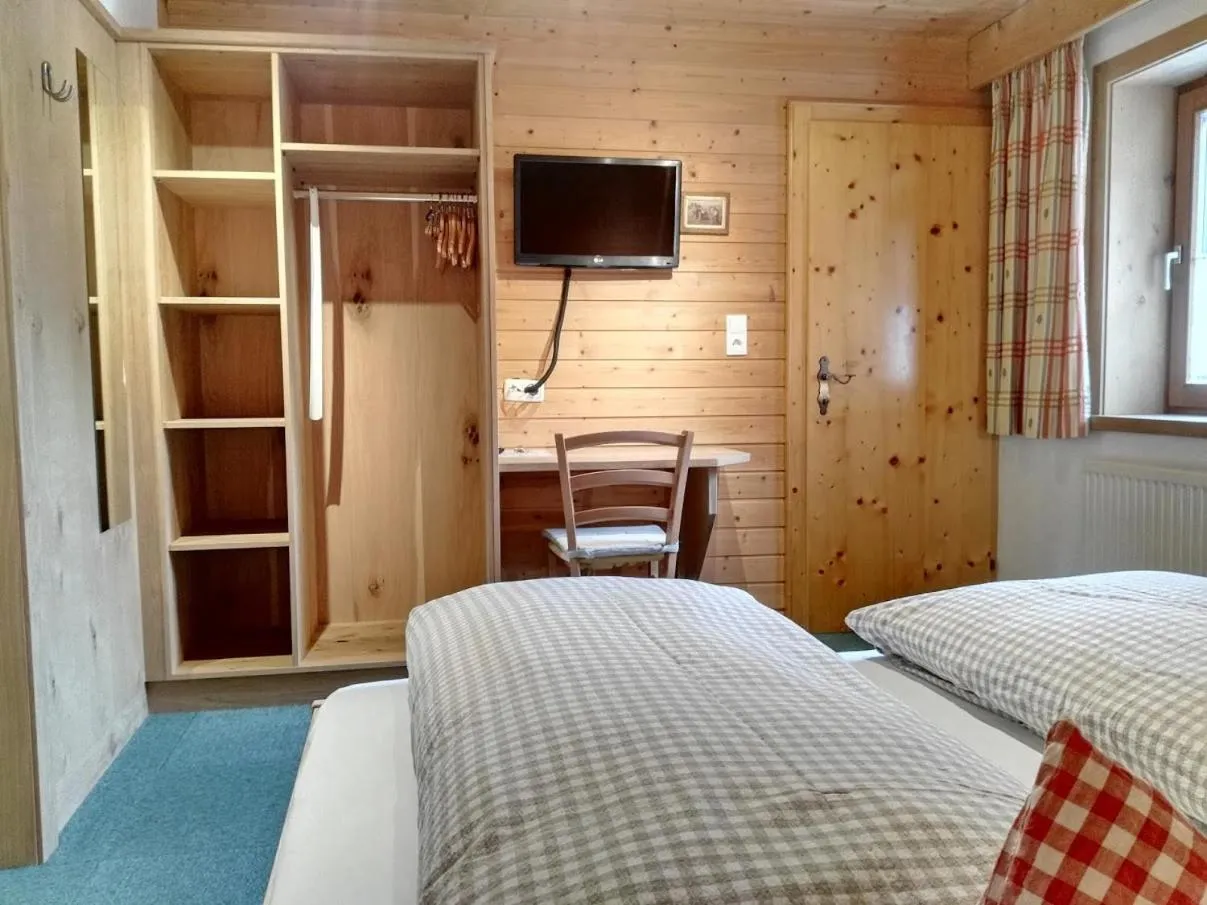 Photo of the whole room, Bed in Landhaus Hubert Fiegl