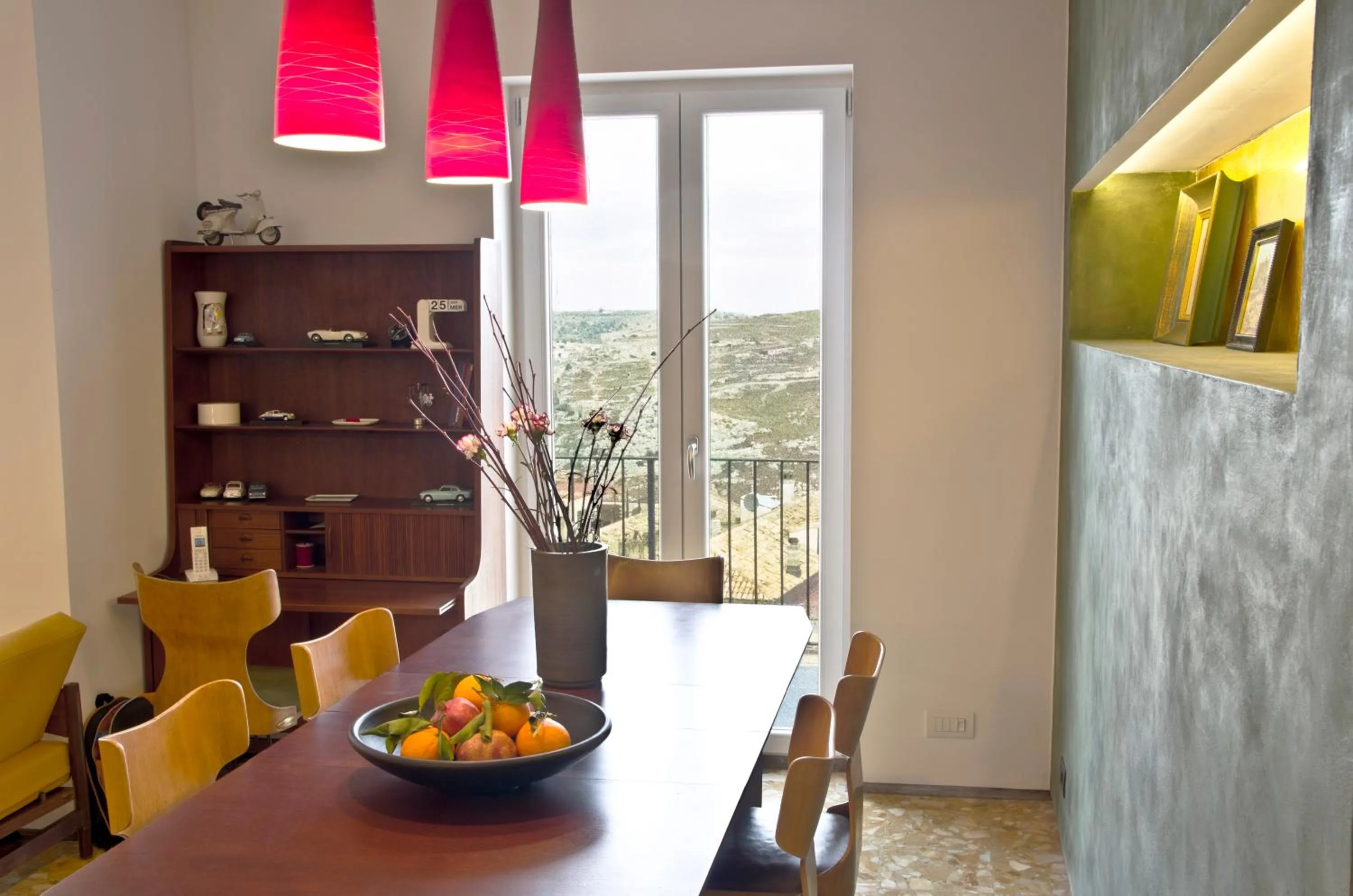 Communal lounge/ TV room in Limen Matera Guesthouse