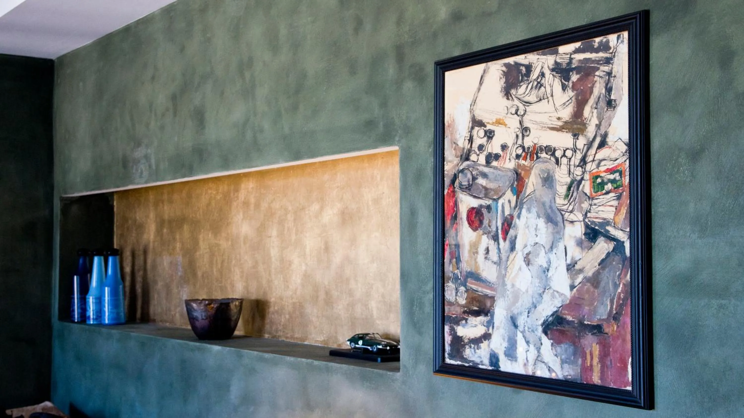 Communal lounge/ TV room in Limen Matera Guesthouse