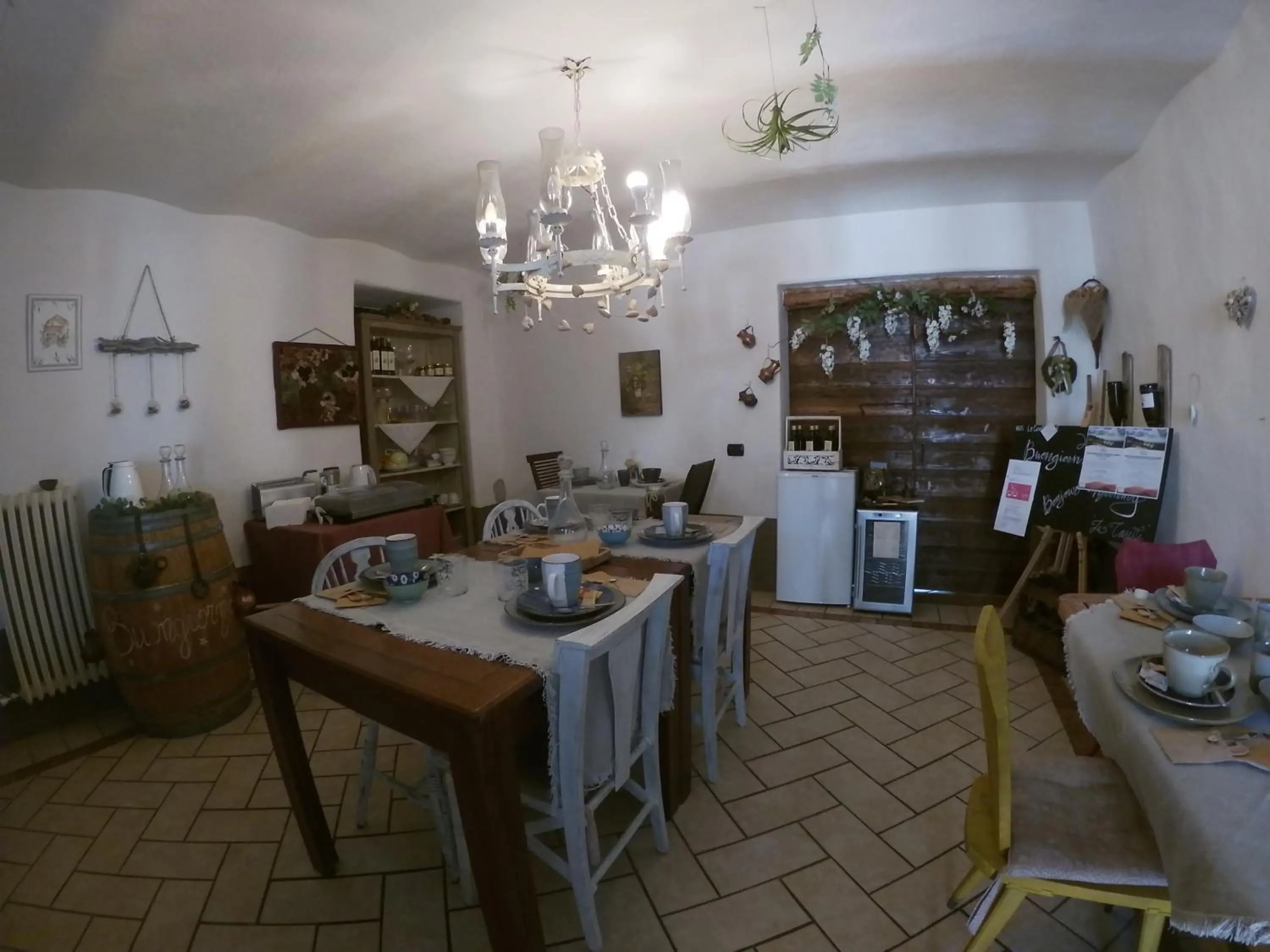 Food and drinks in Agriturismo B&B Le Casette sul Garda