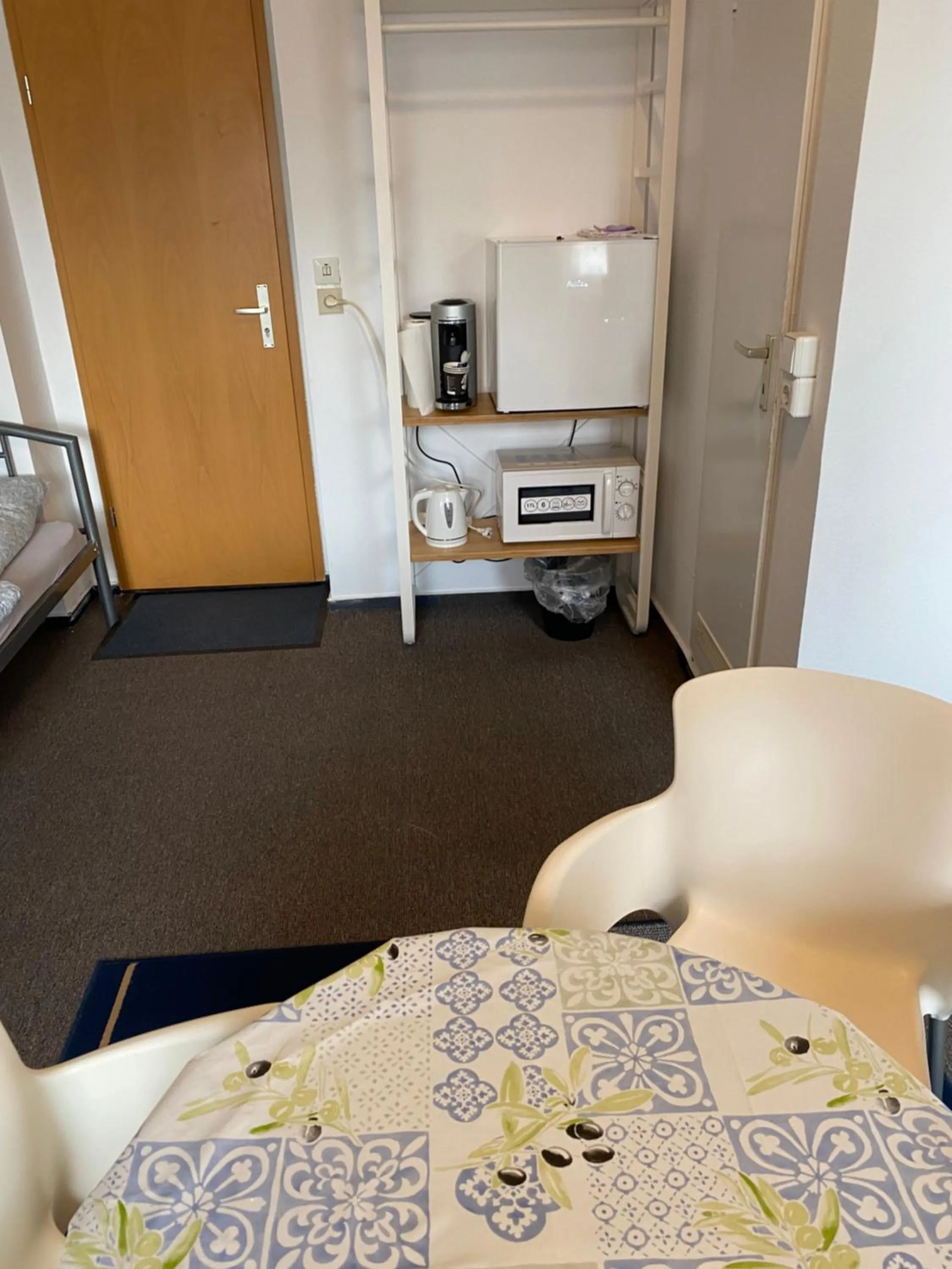 minibar, Bed in Bigus