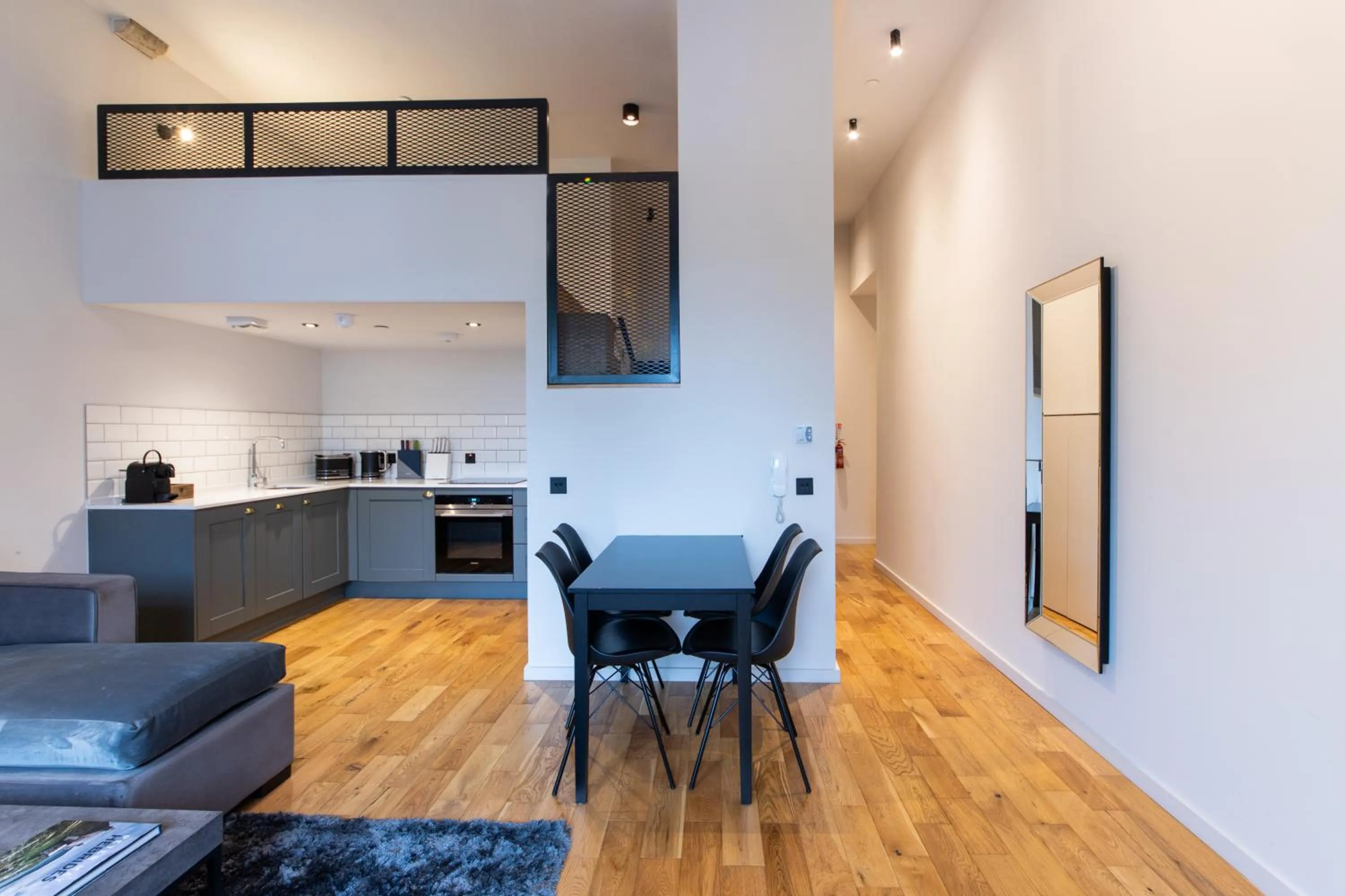 Photo of the whole room in Linton Collection - Blackfriars Lofts