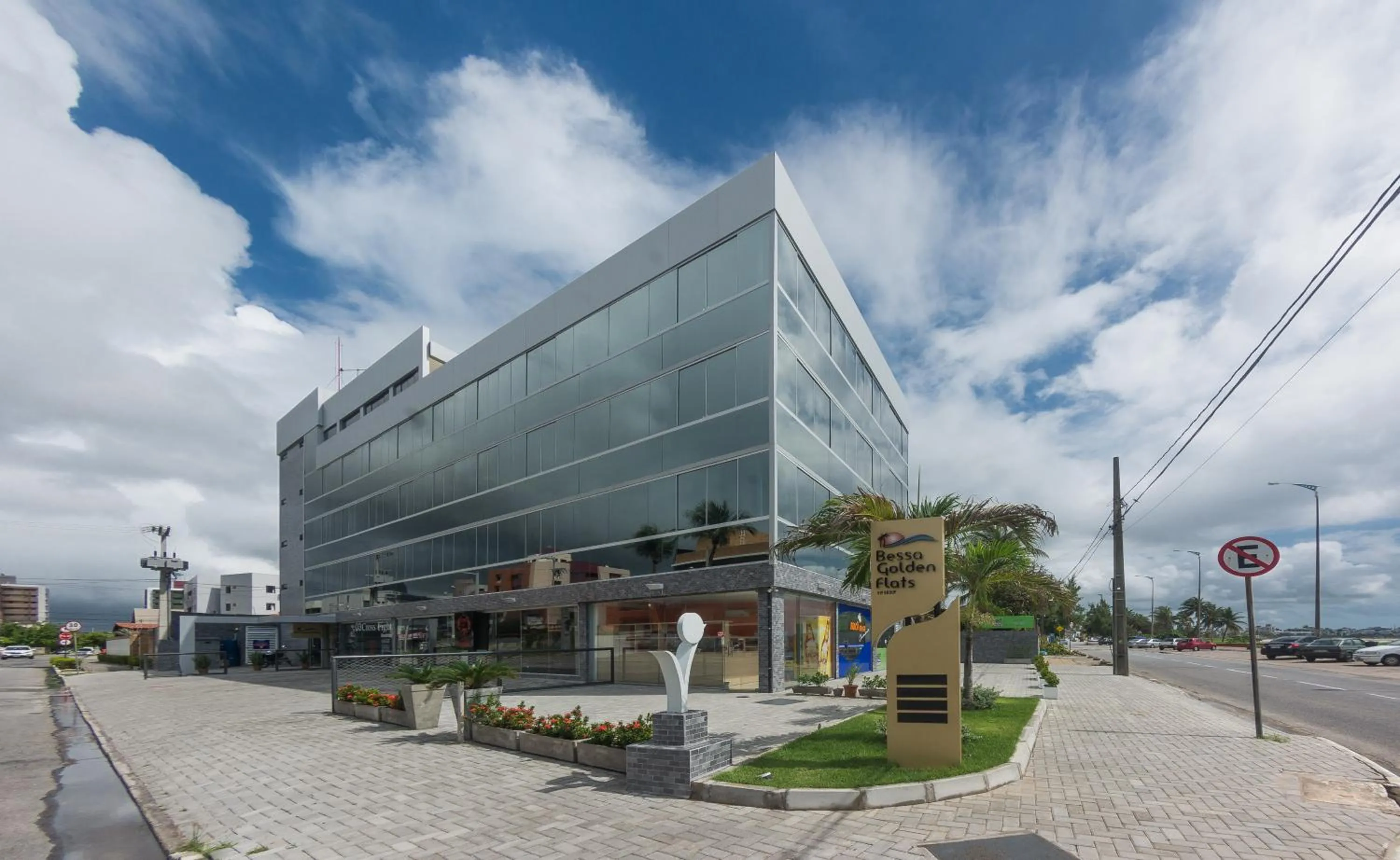 Property building in Bessa Golden Flats