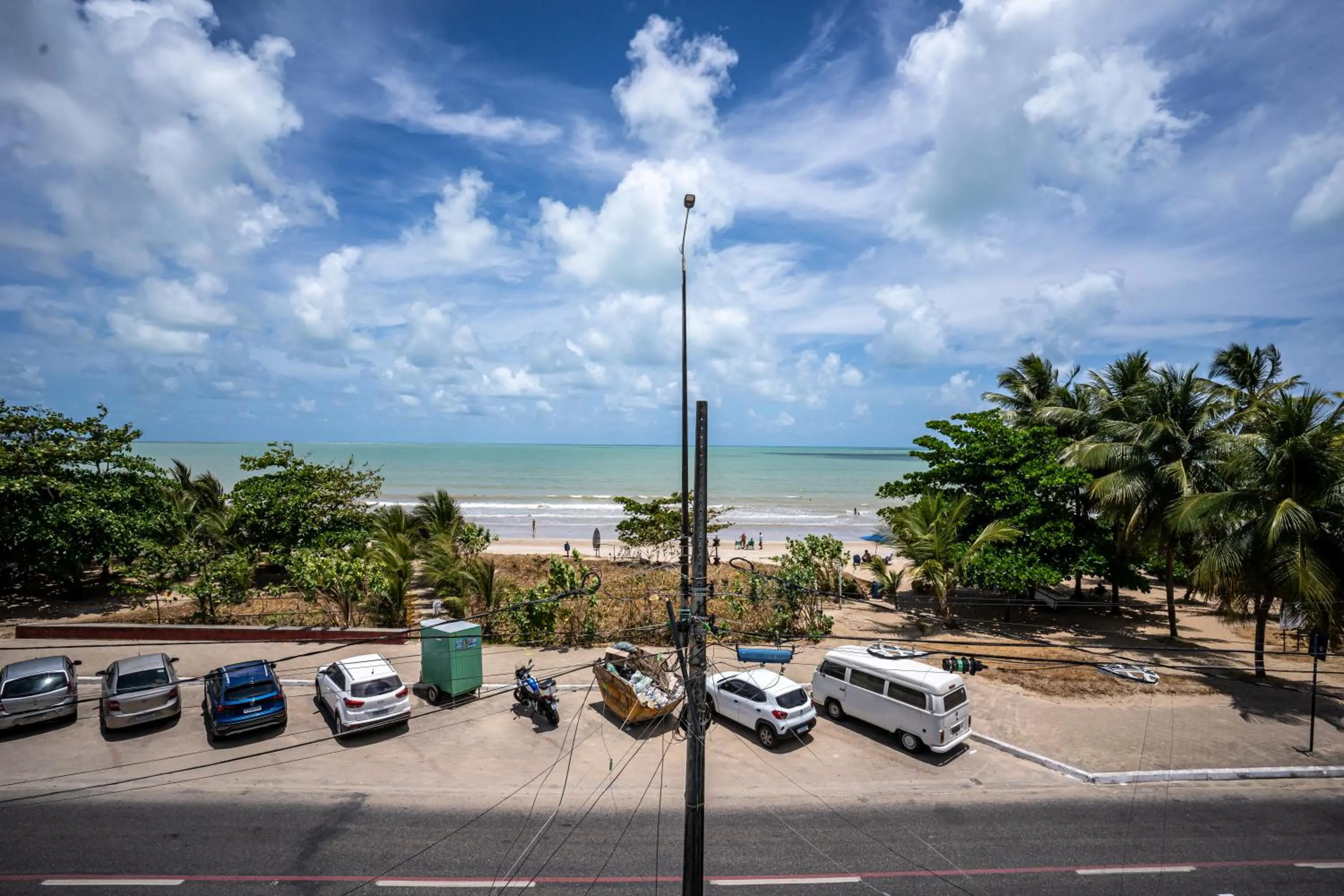 Beach in Bessa Golden Flats