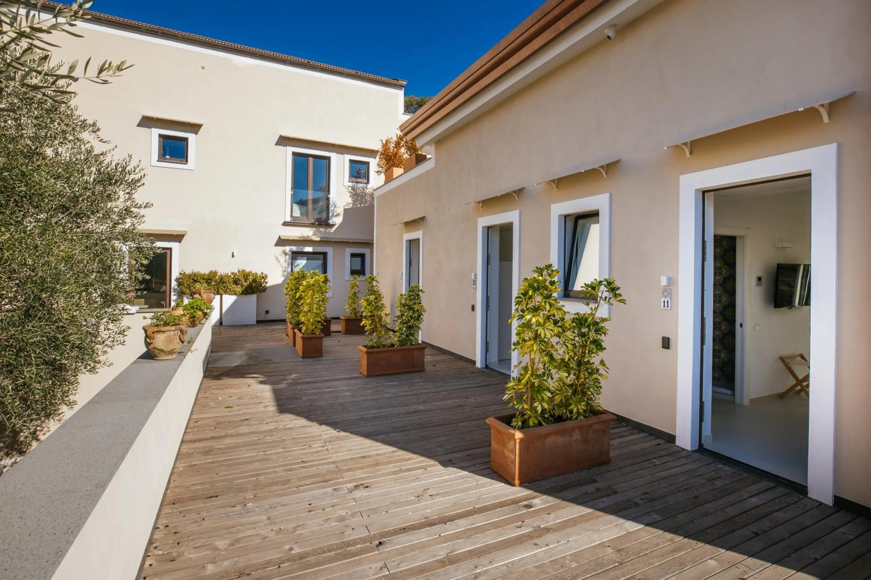 Facade/entrance in MelRose Relais