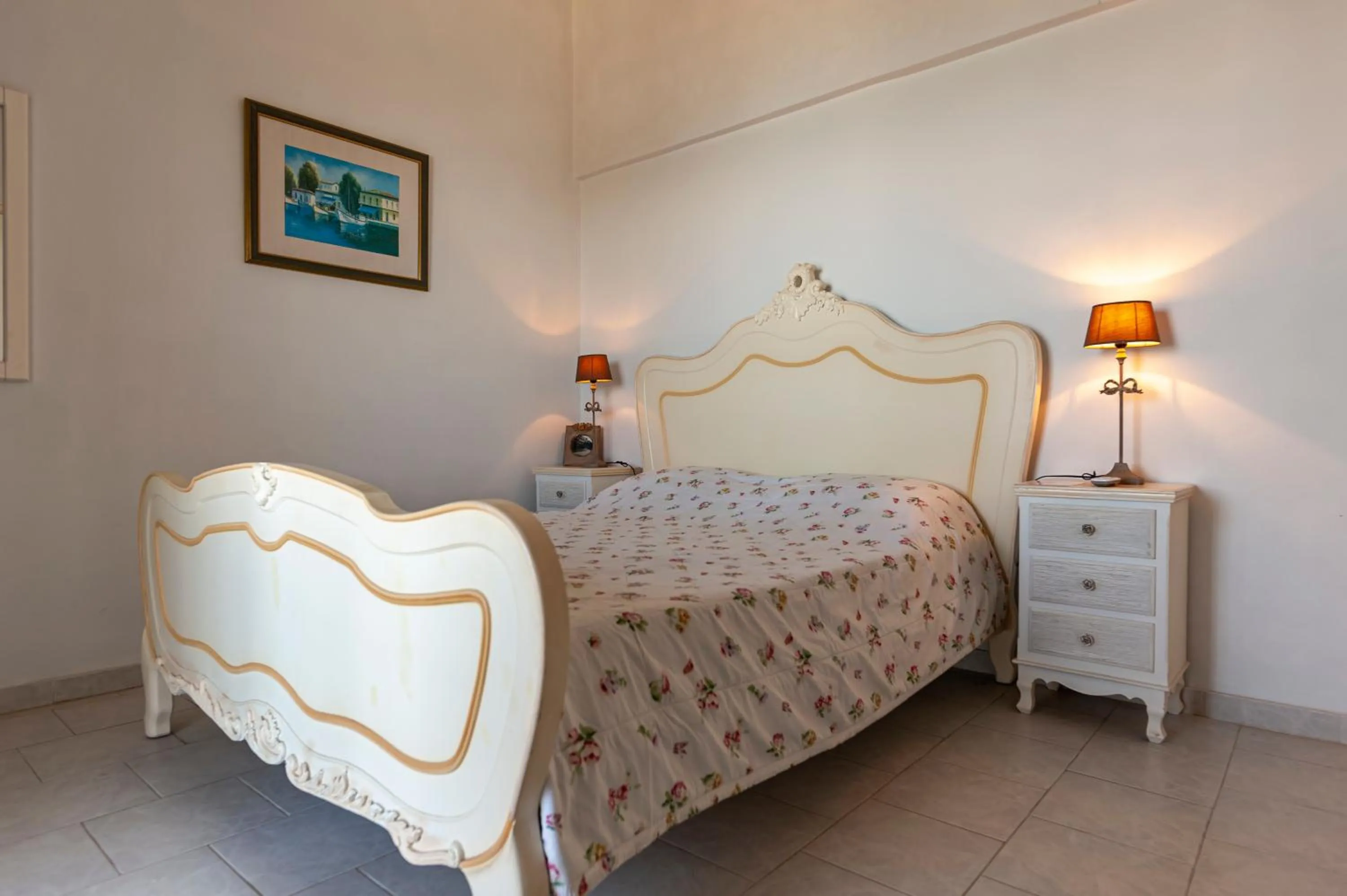 Bed in Anna Apartments Boukari