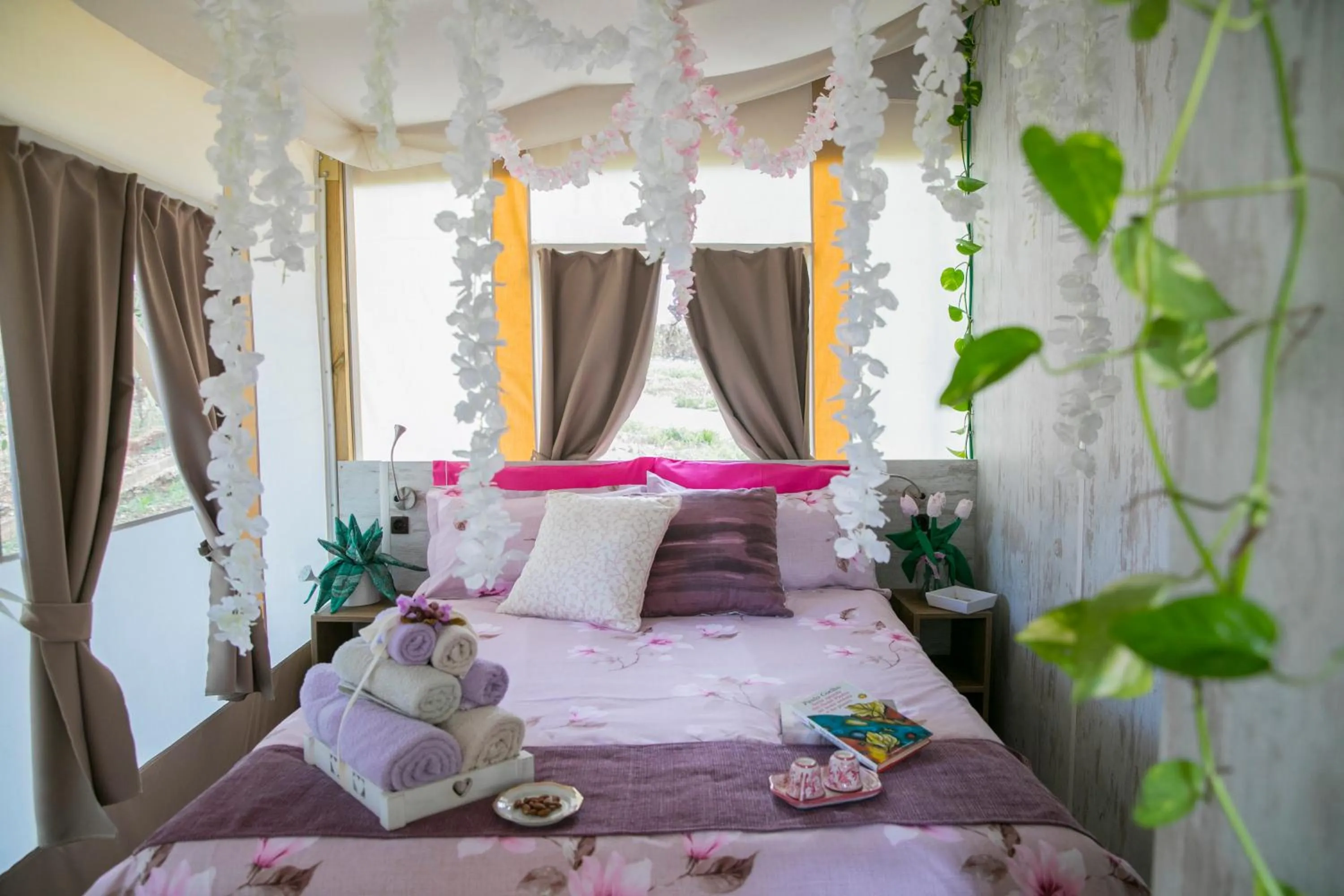 Bed in Ciriga Sicily Glamping