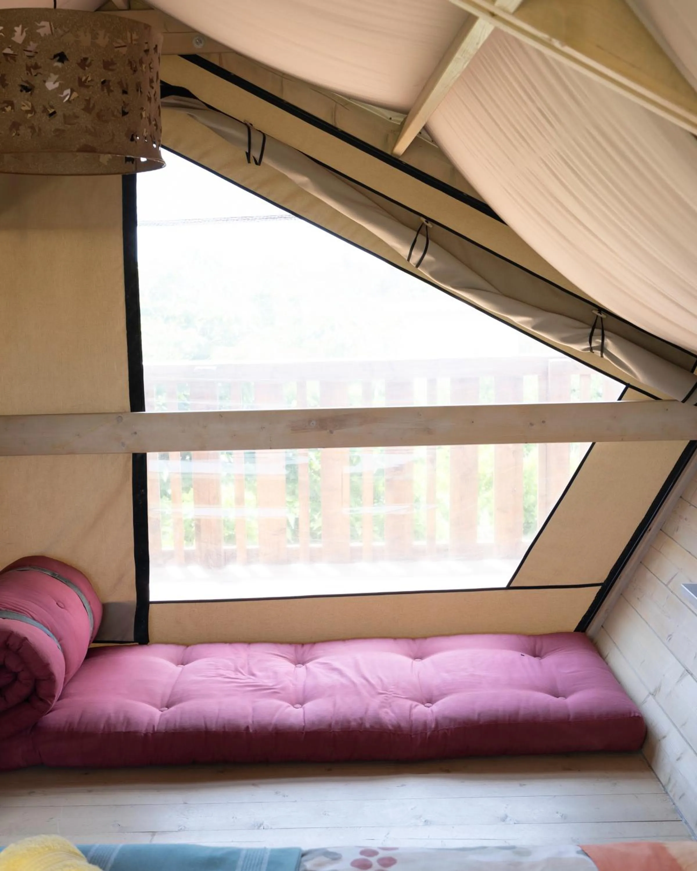Photo of the whole room in Ciriga Sicily Glamping