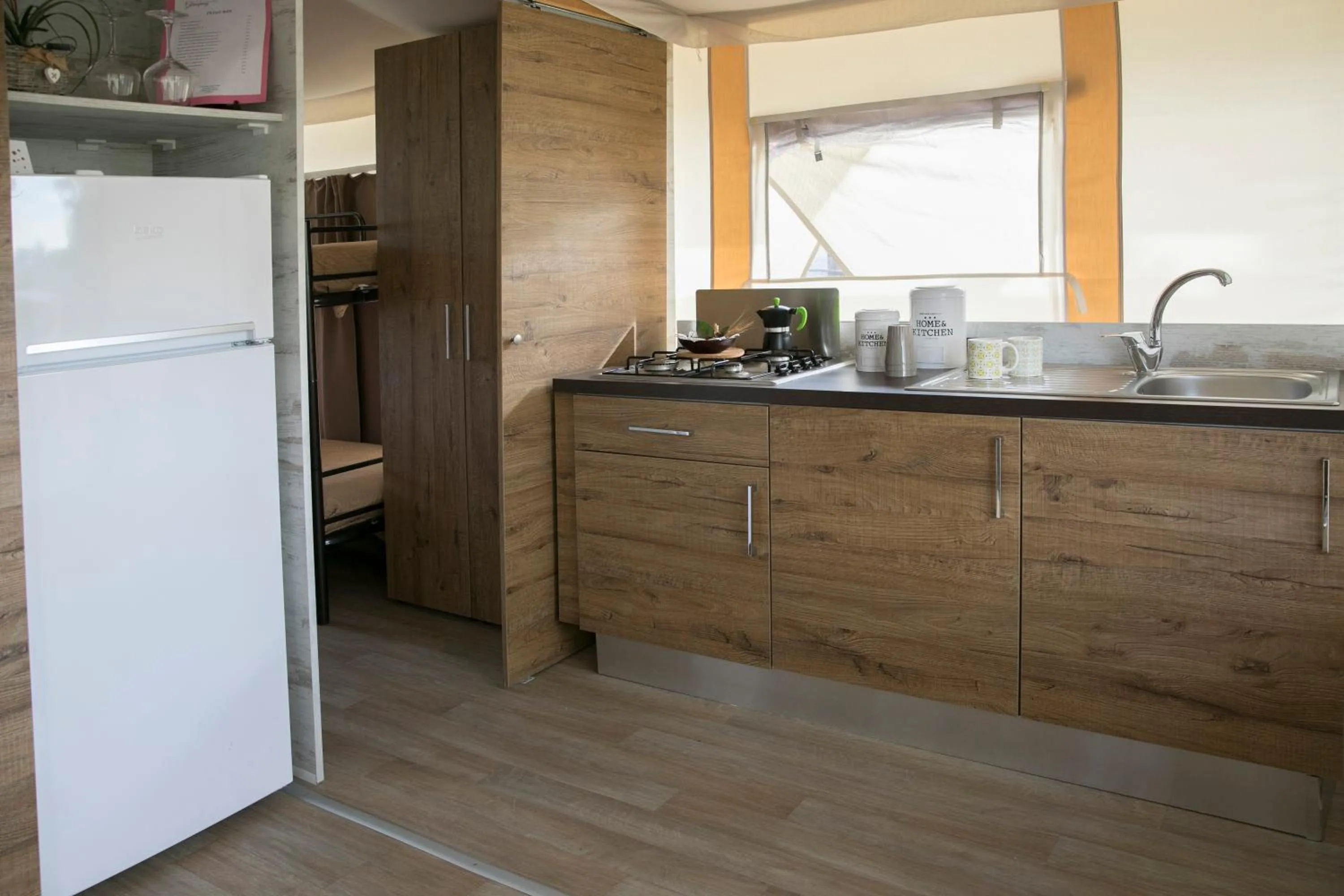 Coffee/tea facilities in Ciriga Sicily Glamping