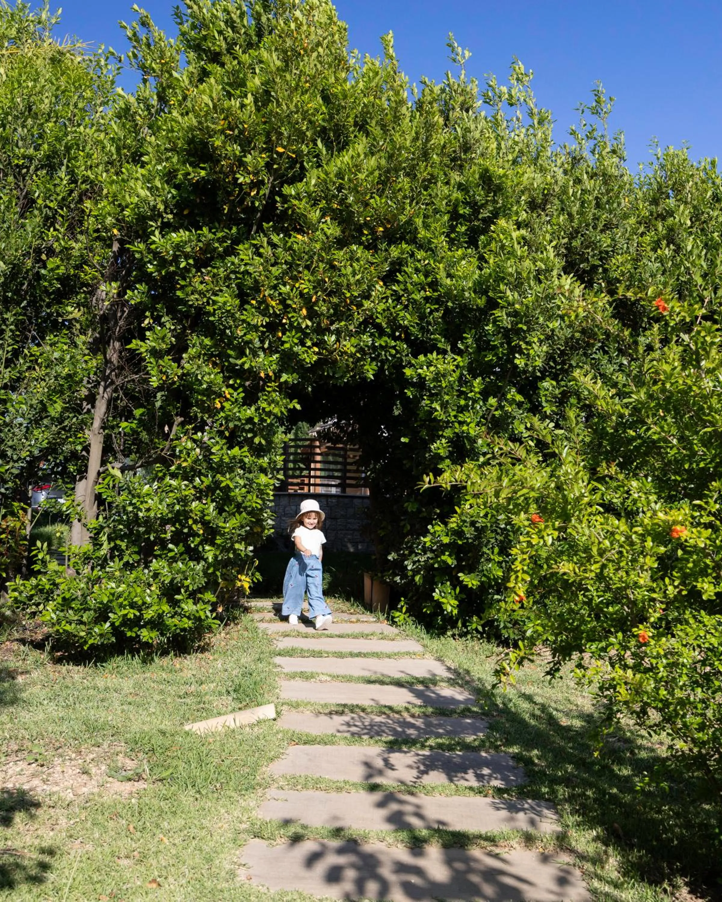 People in Ciriga Sicily Glamping