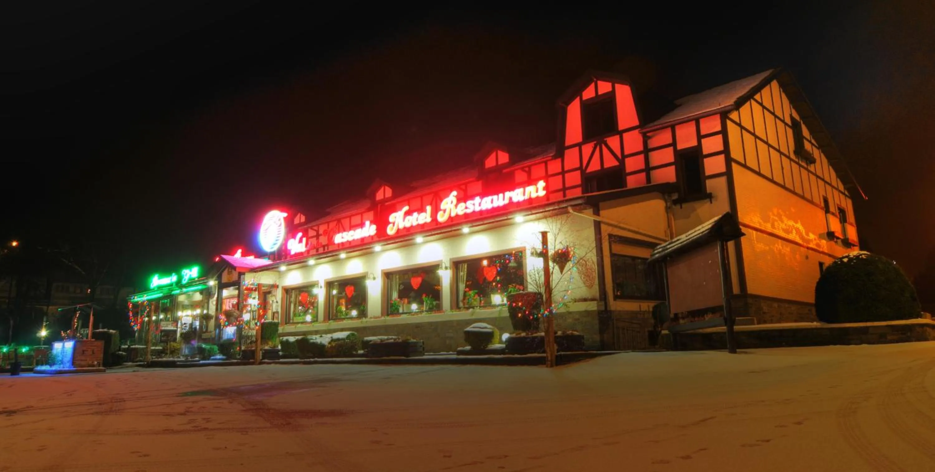 Facade/entrance in Hotel Val De La Cascade