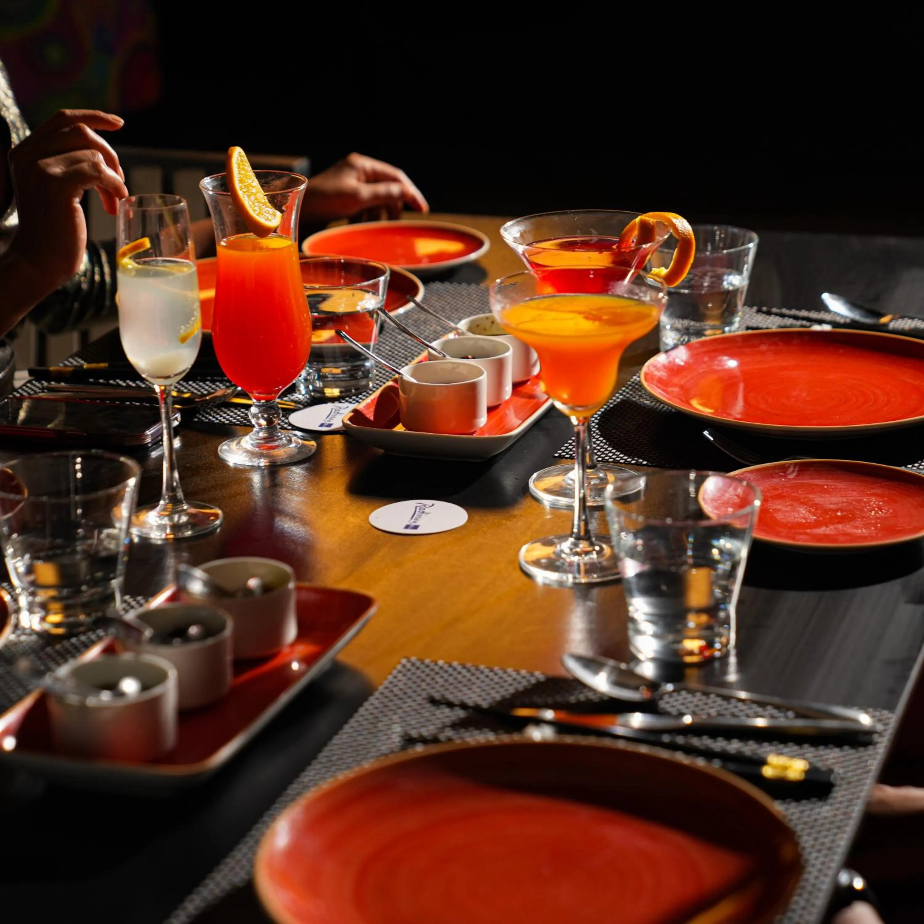 Lounge or bar in Radisson Blu Pune Hinjawadi