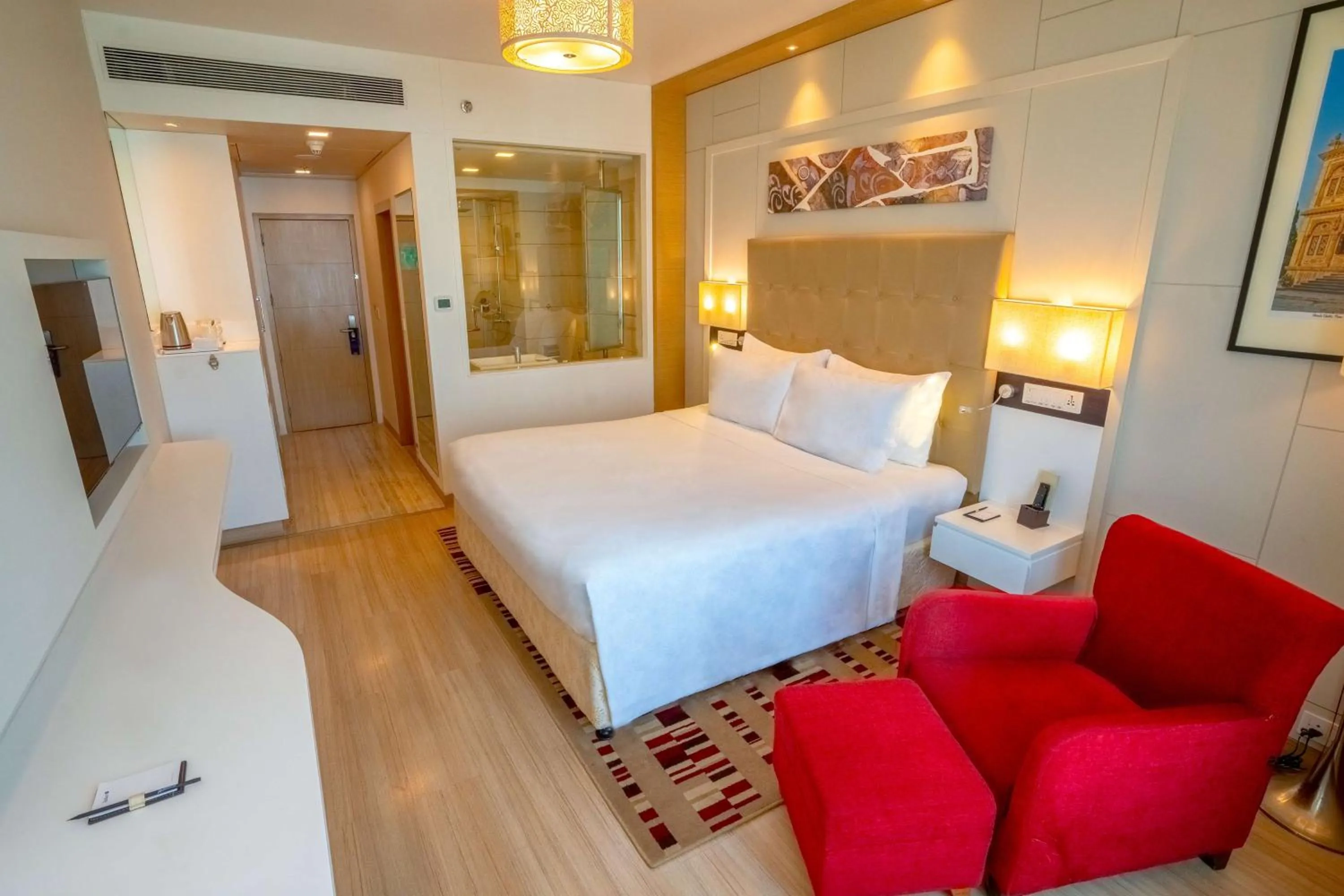 Bedroom, Bed in Radisson Blu Pune Hinjawadi