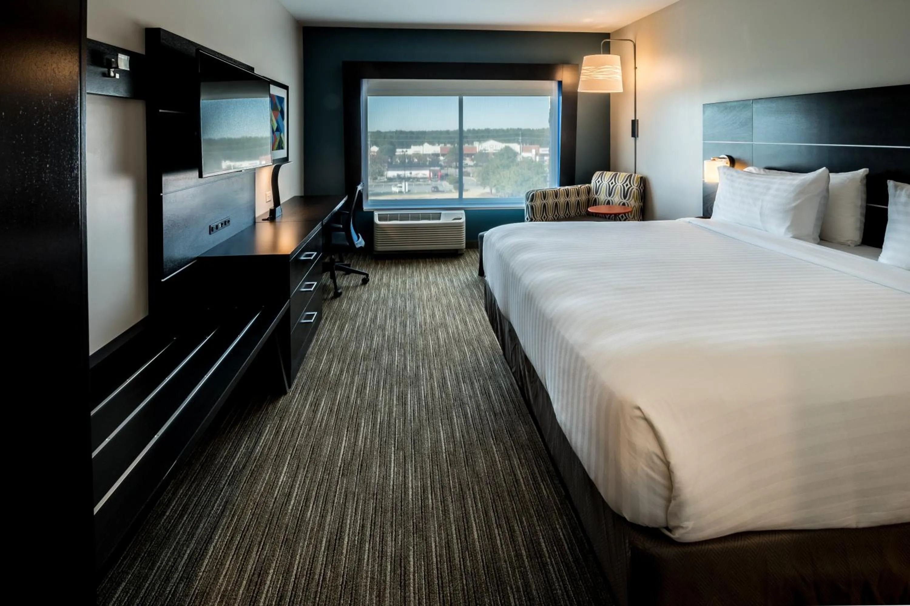 Photo of the whole room, Bed in Holiday Inn Express - North Augusta South Carolina by IHG