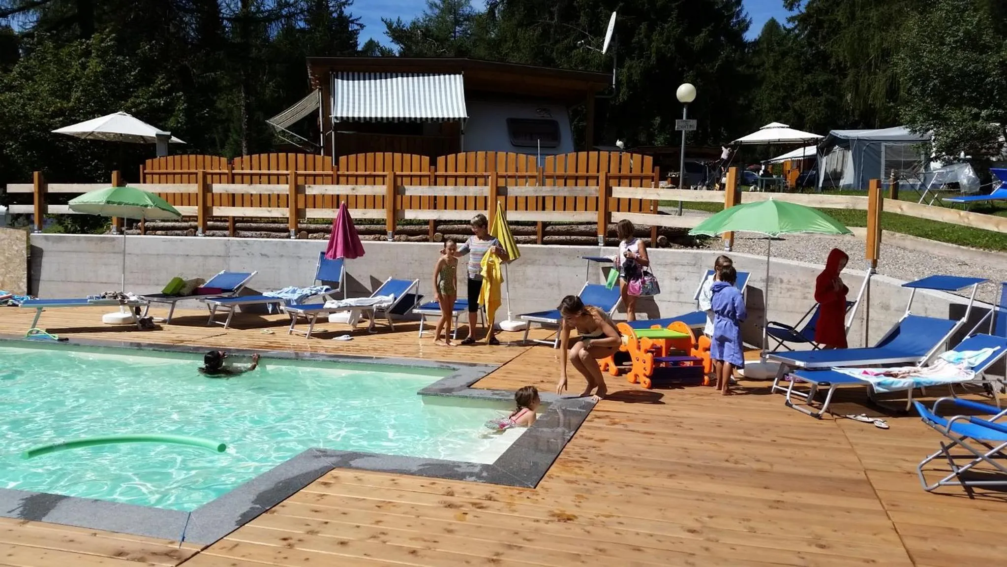 Swimming pool in Club del Sole Val di Fiemme Easy Camping Village