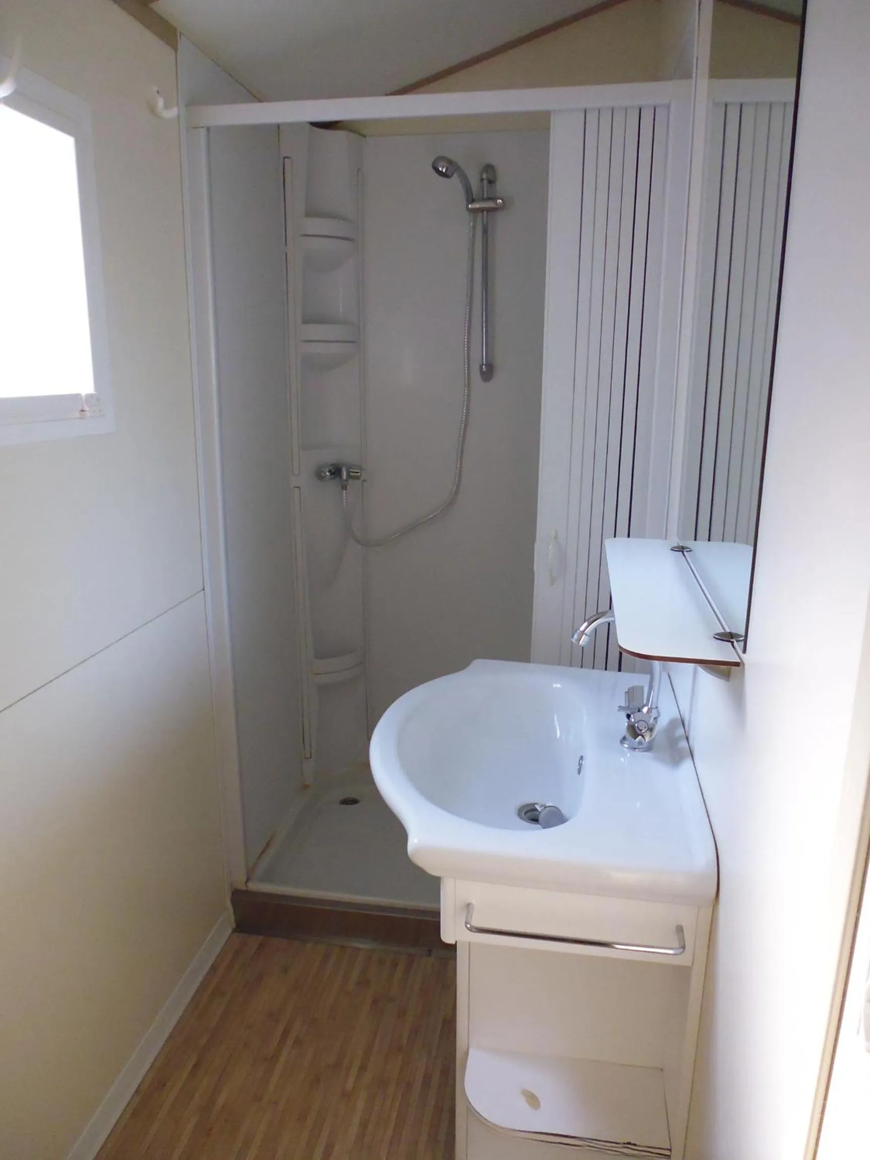 Shower in Club del Sole Val di Fiemme Easy Camping Village