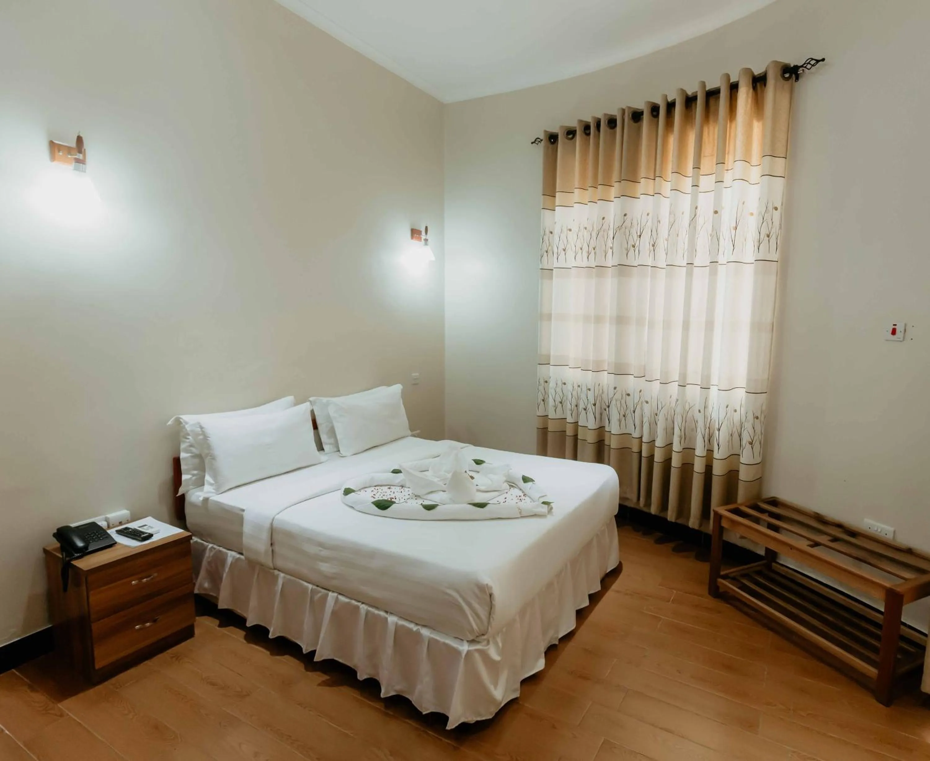 Bed in Panama Garden Resort