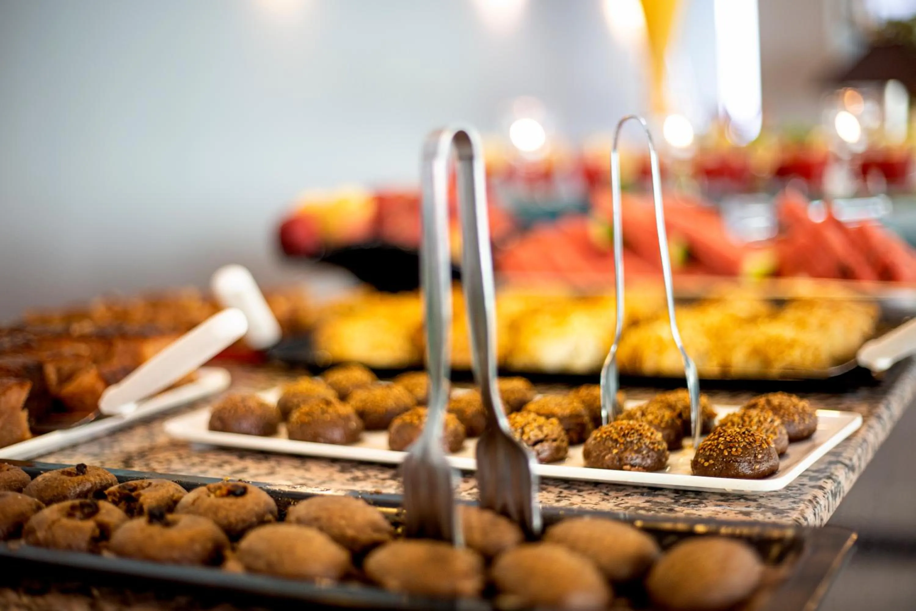 Food and drinks in Mert Seaside Hotel