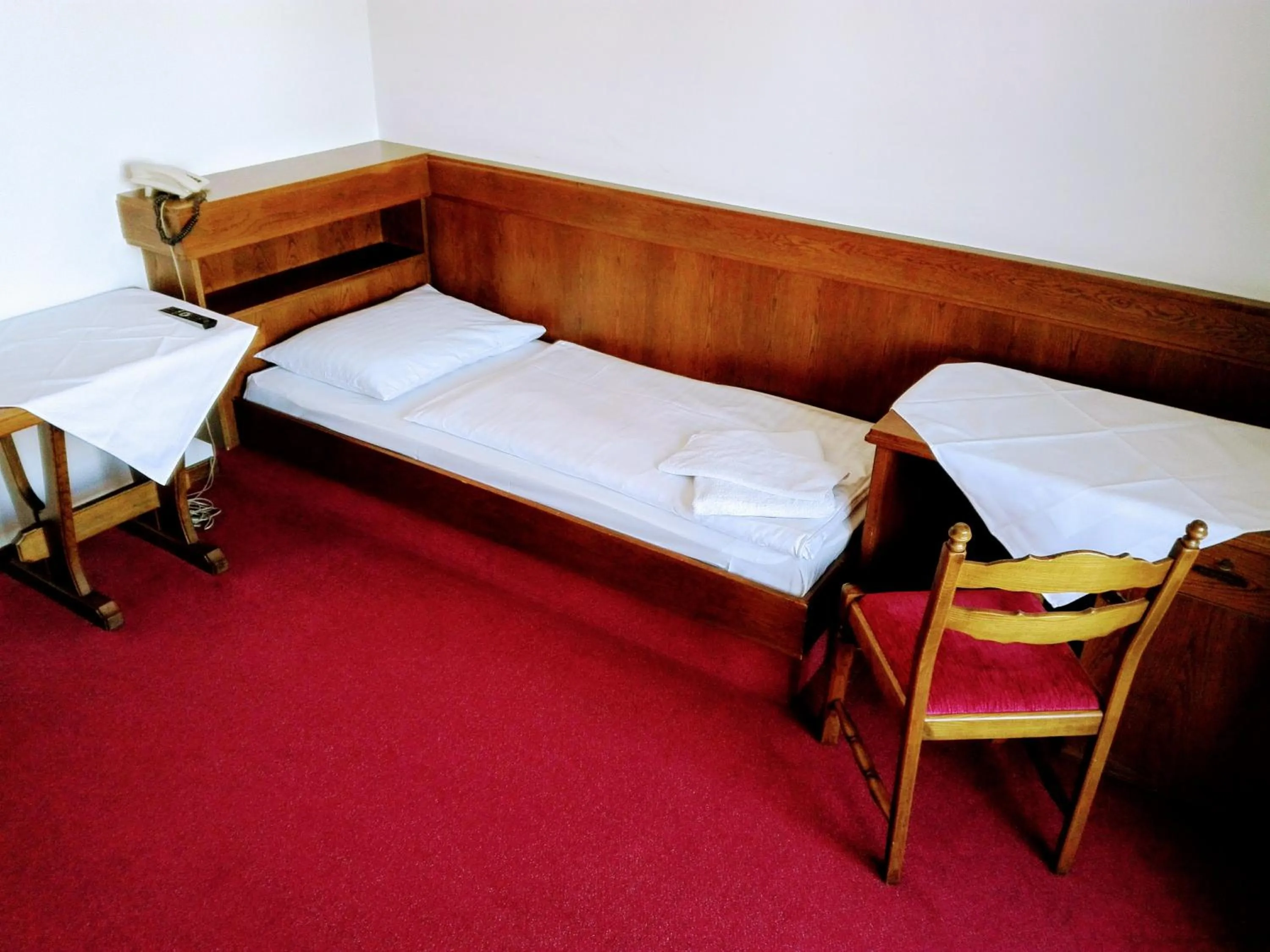 Photo of the whole room in Mosers Pension