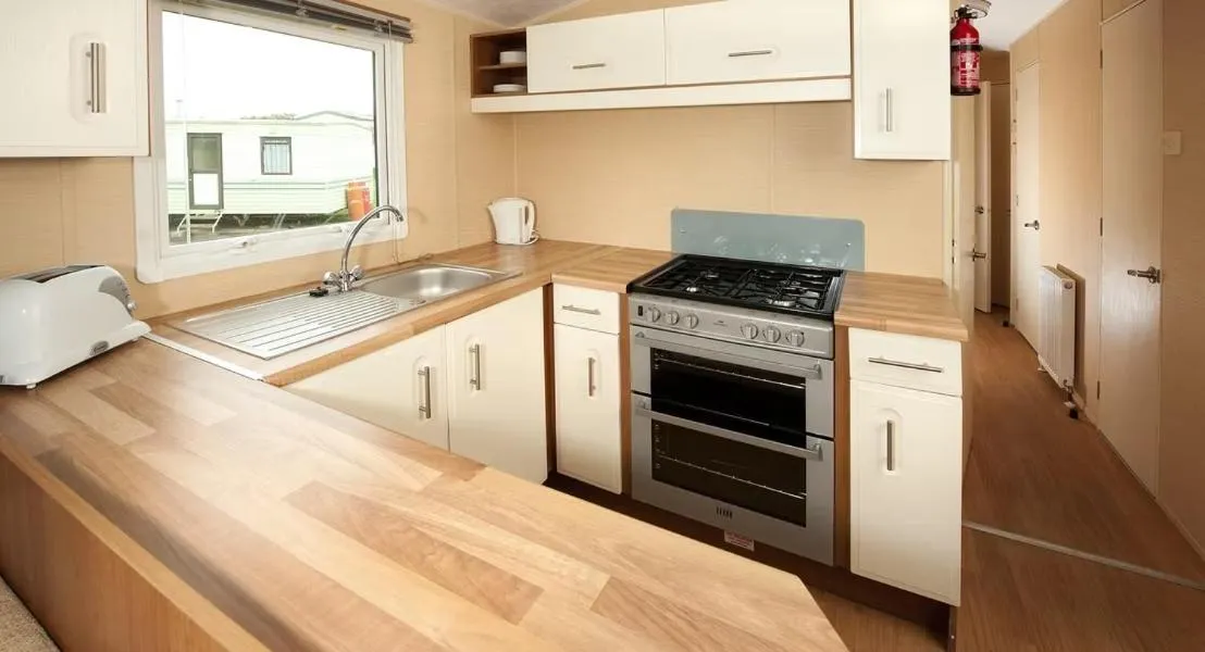 Kitchen or kitchenette in South Bay Holiday Park