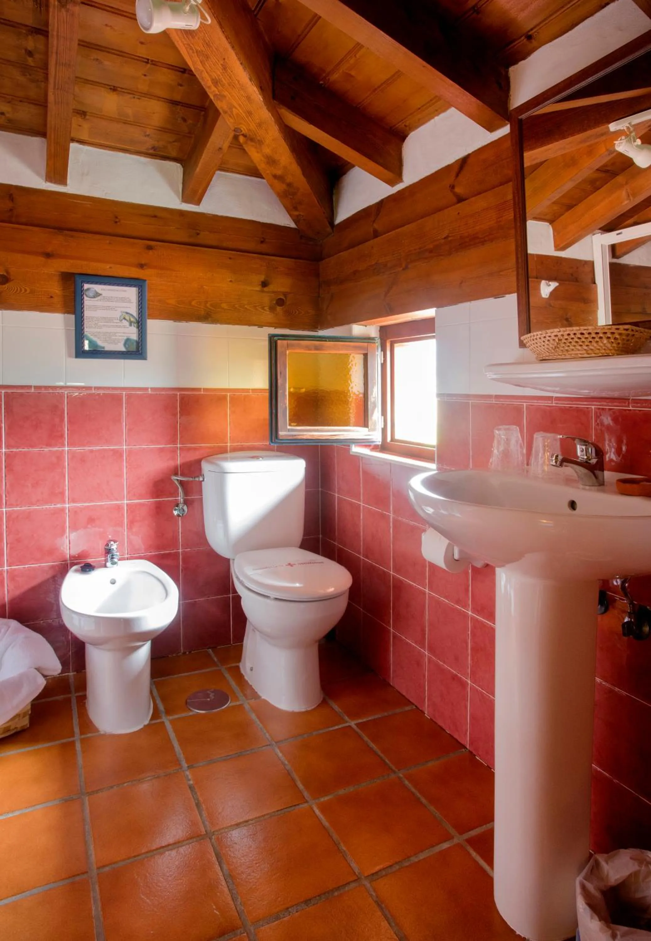 Bathroom in Hotel Rural Valleoscuru