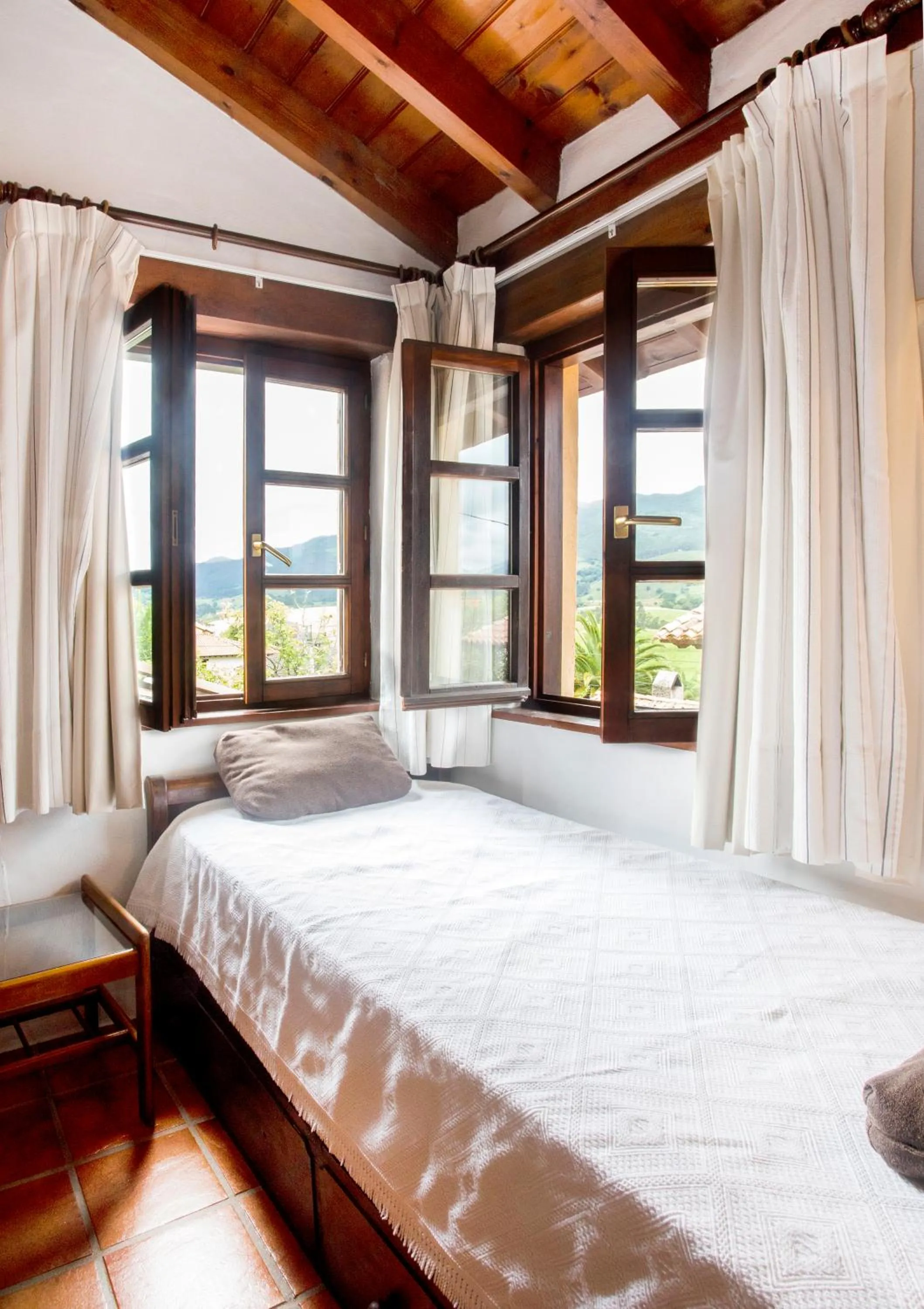 Bed in Hotel Rural Valleoscuru