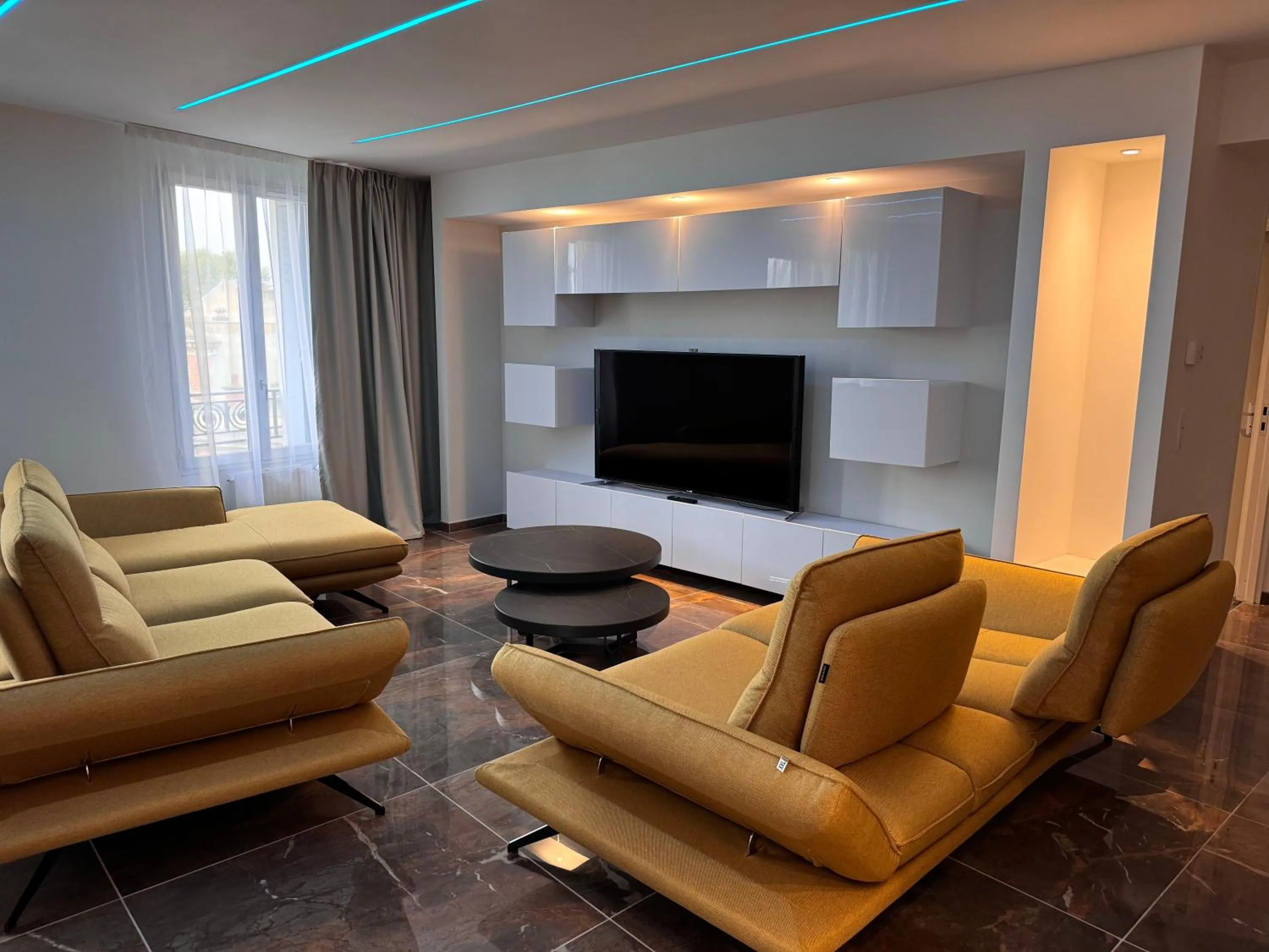 Living room in Brit Hotel de Grignan Vichy