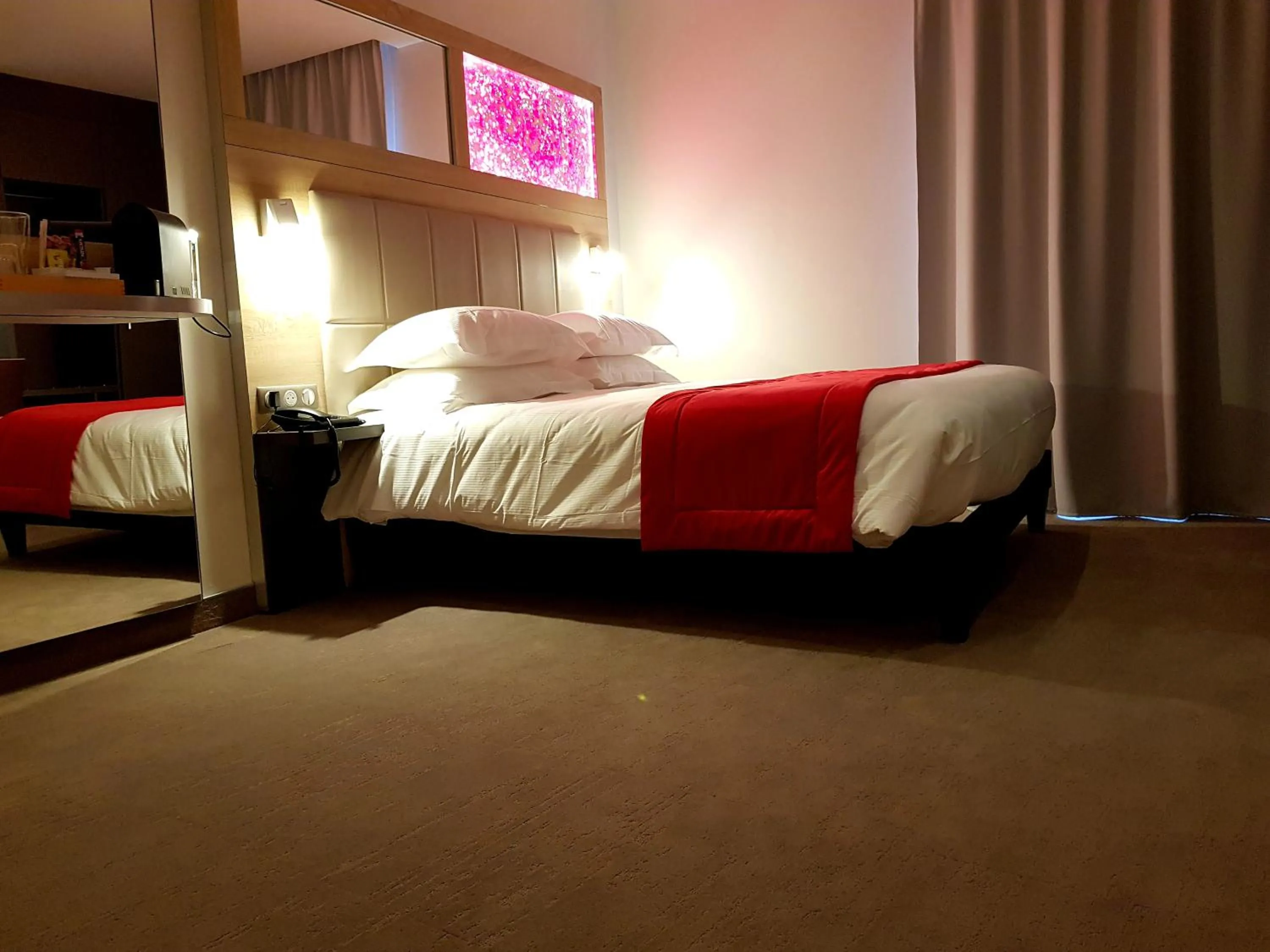 Bedroom, Bed in Brit Hotel de Grignan Vichy