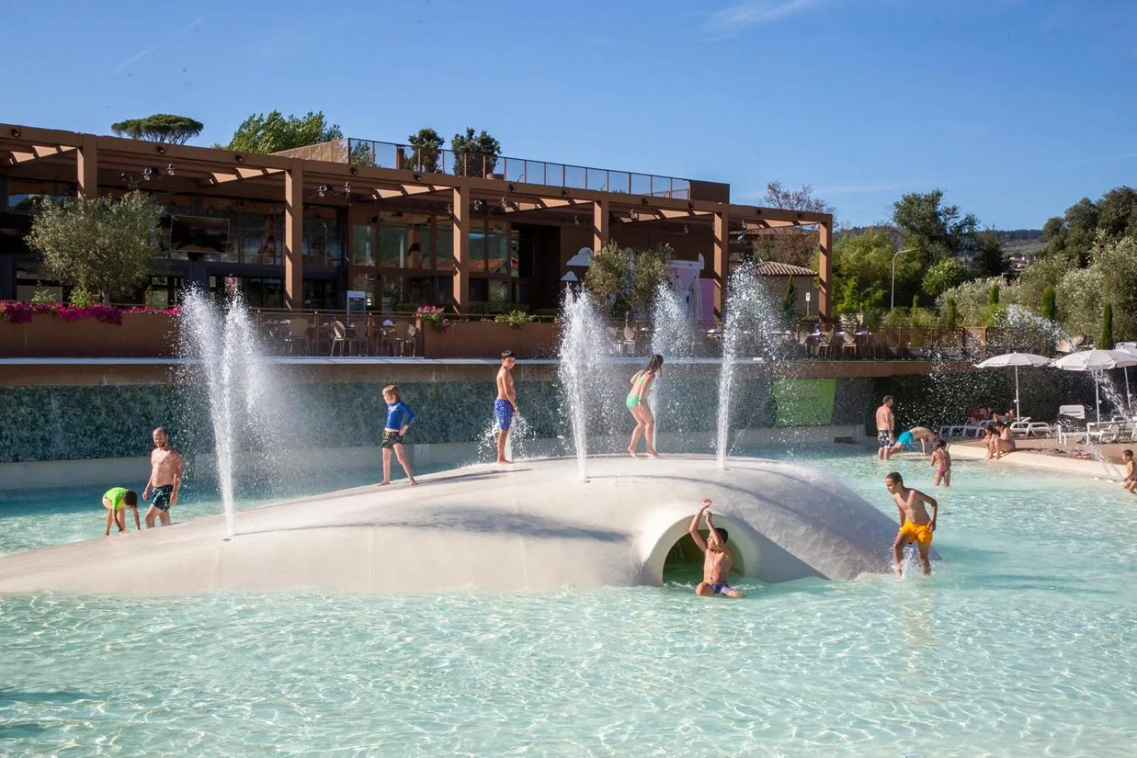 Swimming pool in hu Firenze Camping in Town