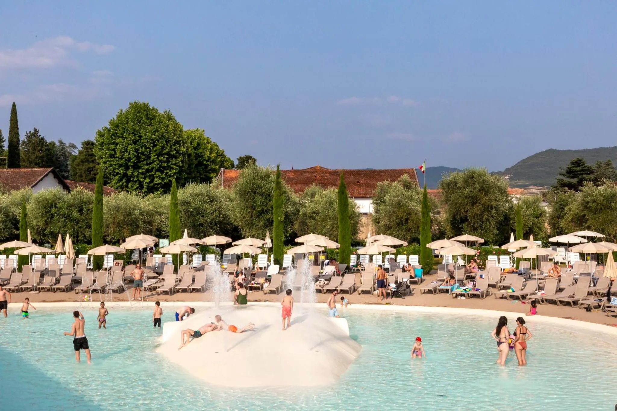 hu Firenze Camping in Town