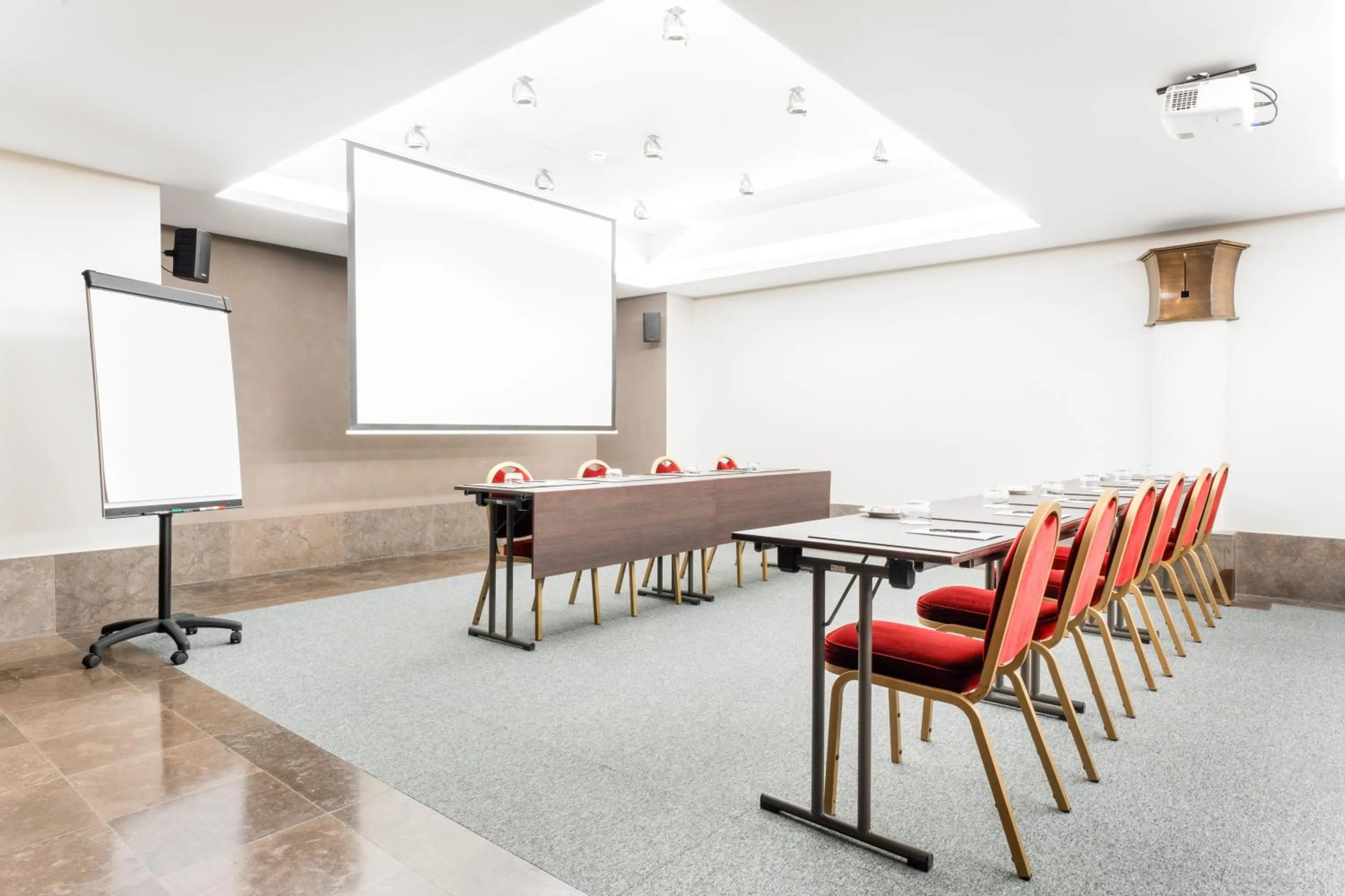 Banquet/Function facilities in Marivaux Hotel