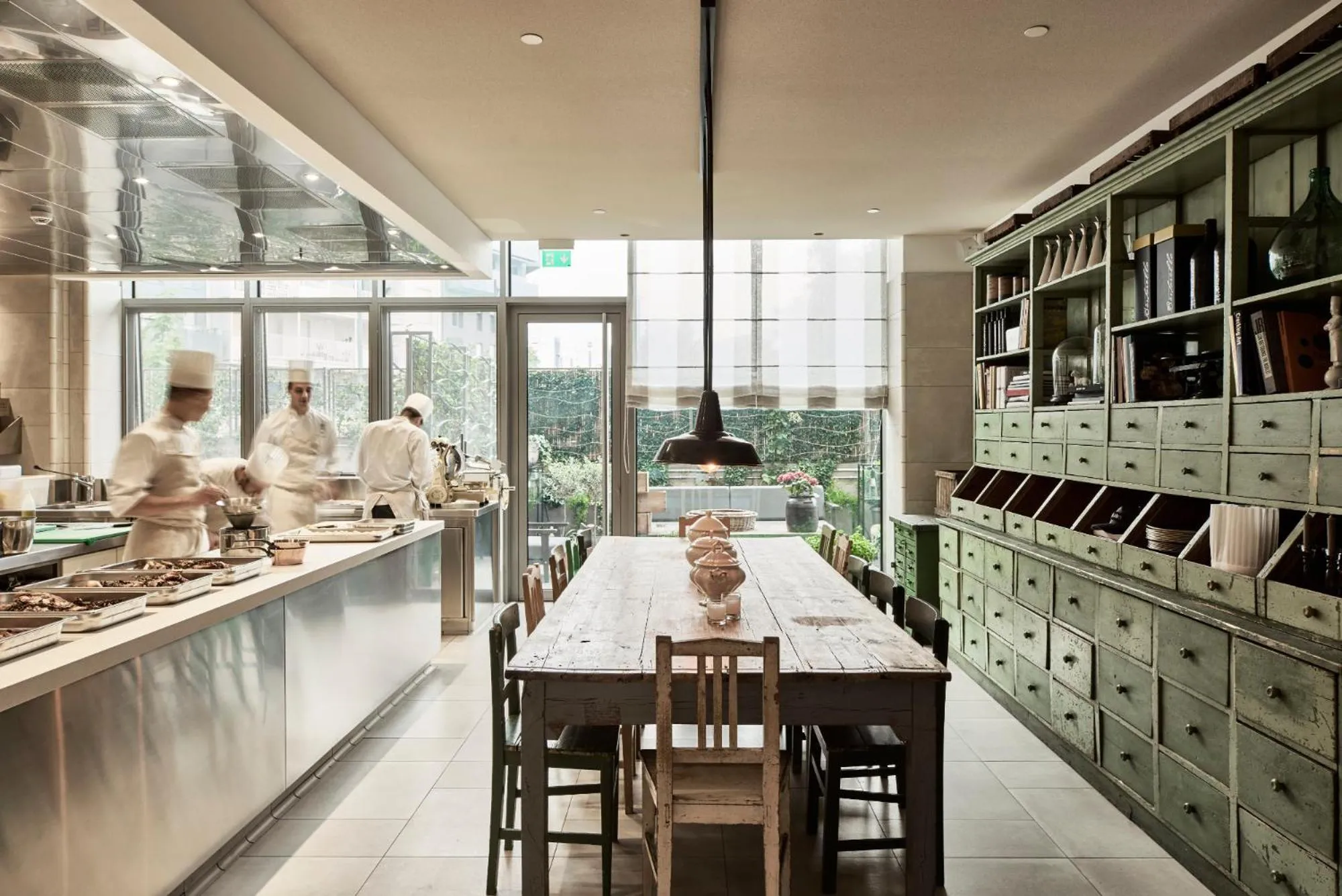 Restaurant/places to eat in Hotel VIU Milan, a Member of Design Hotels