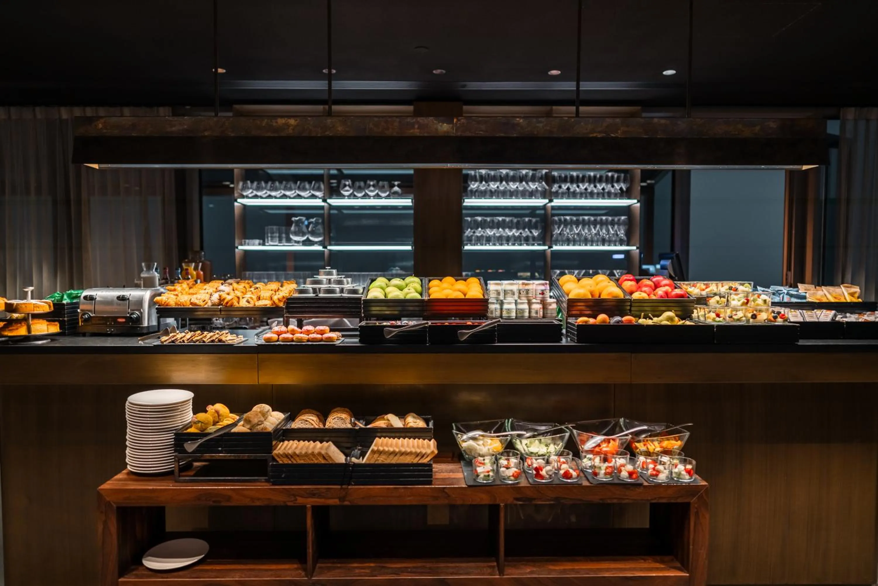 Breakfast in Hotel VIU Milan, a Member of Design Hotels